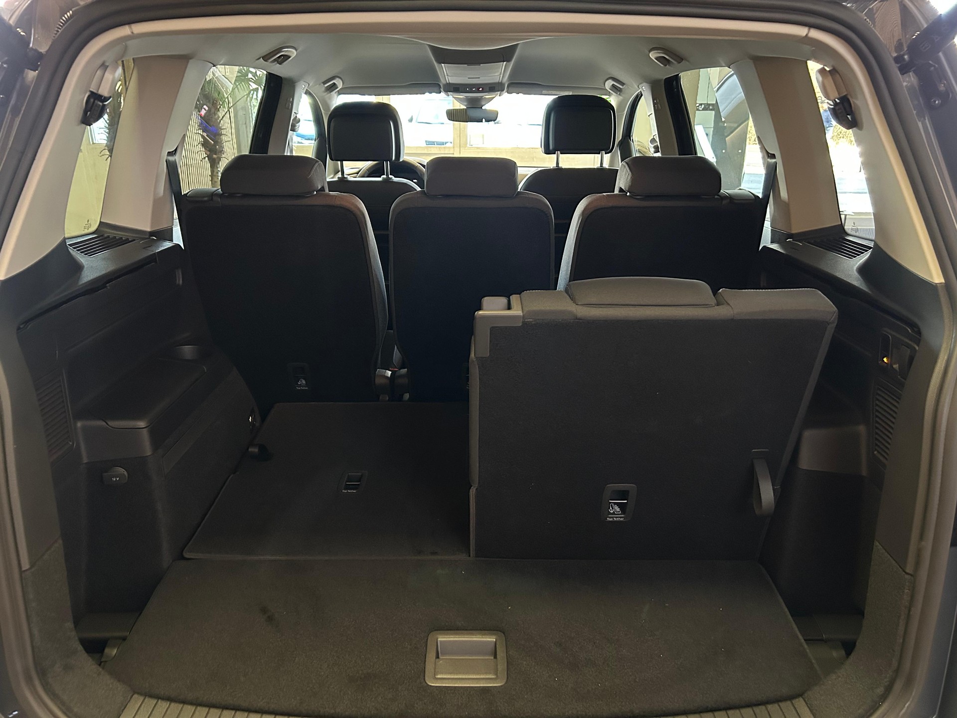 VW Touran 1.5 TSI Comfortline DSG 7 PLACES/7PLATZ - 24