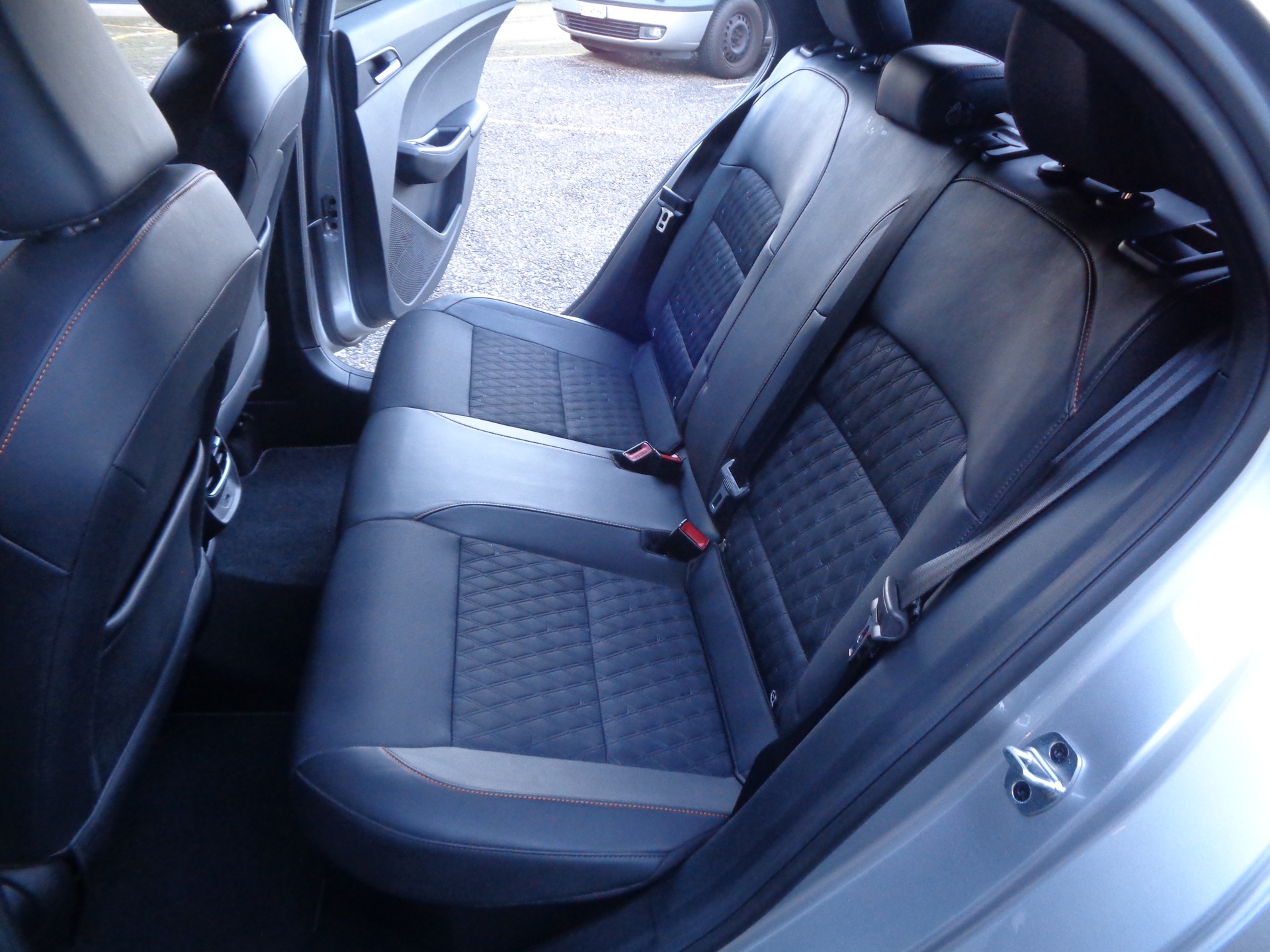 MG 3 1.5 Hybrid Luxury Aut. - 11