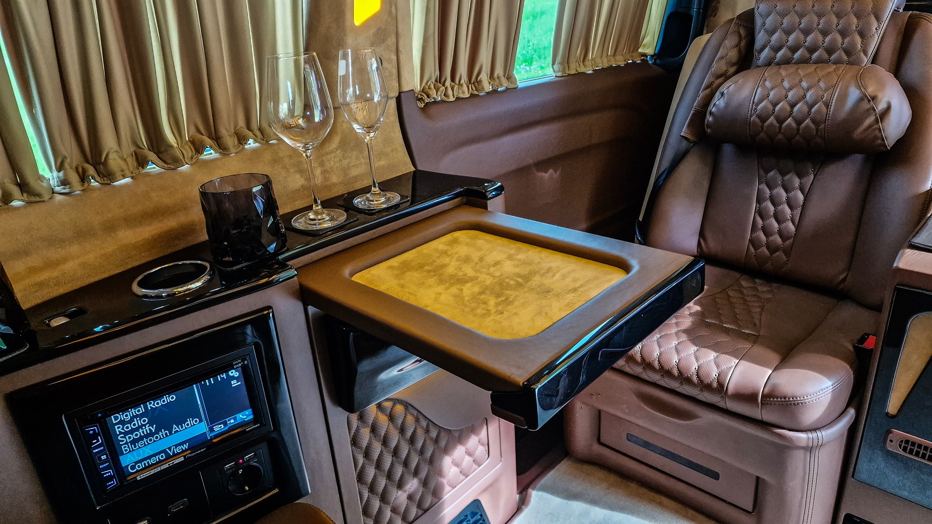 MERCEDES-BENZ 116 VIP-Bus Tourer L 7G-Tronic - 18