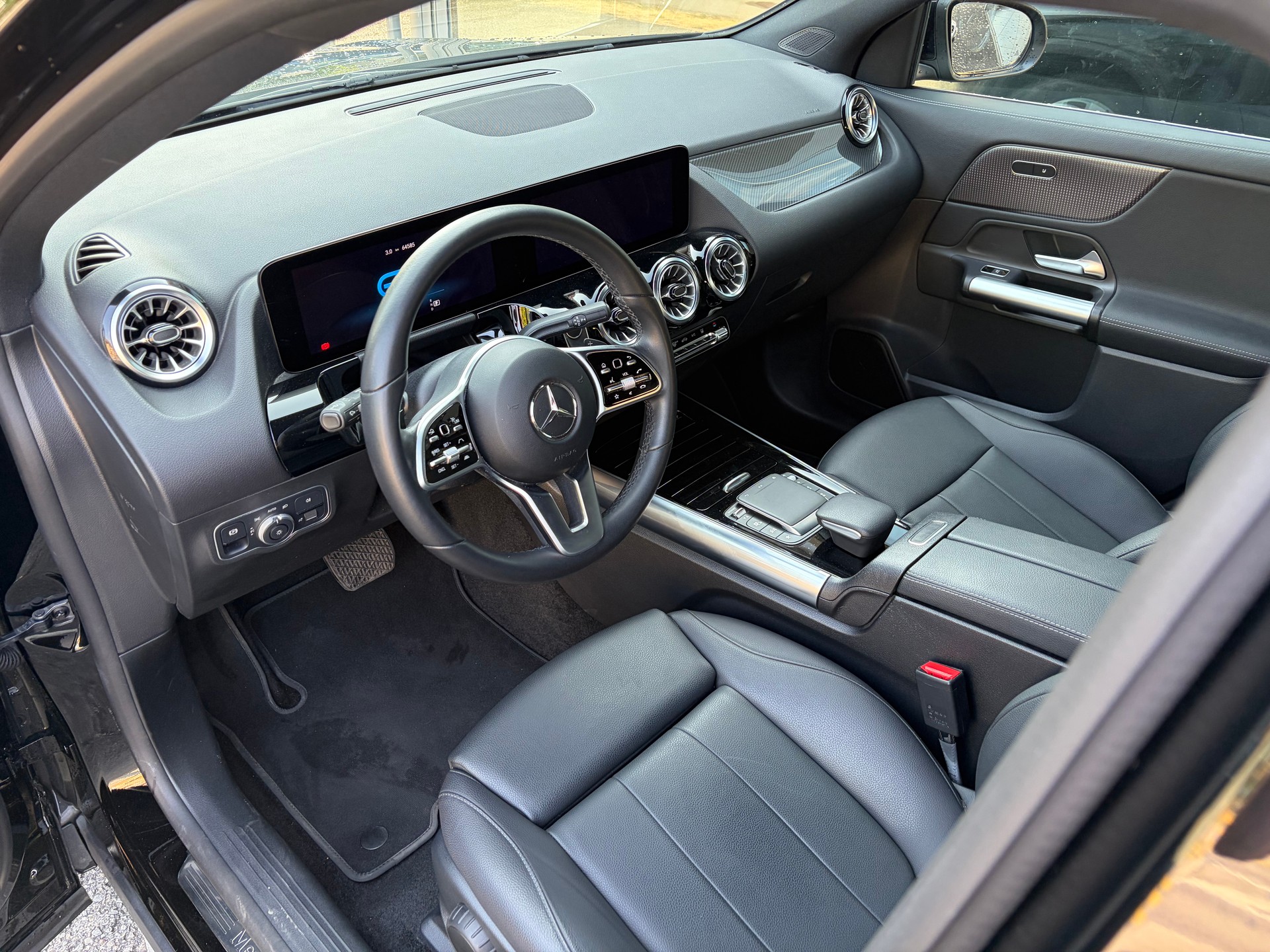 MERCEDES-BENZ EQA 250+ - 7