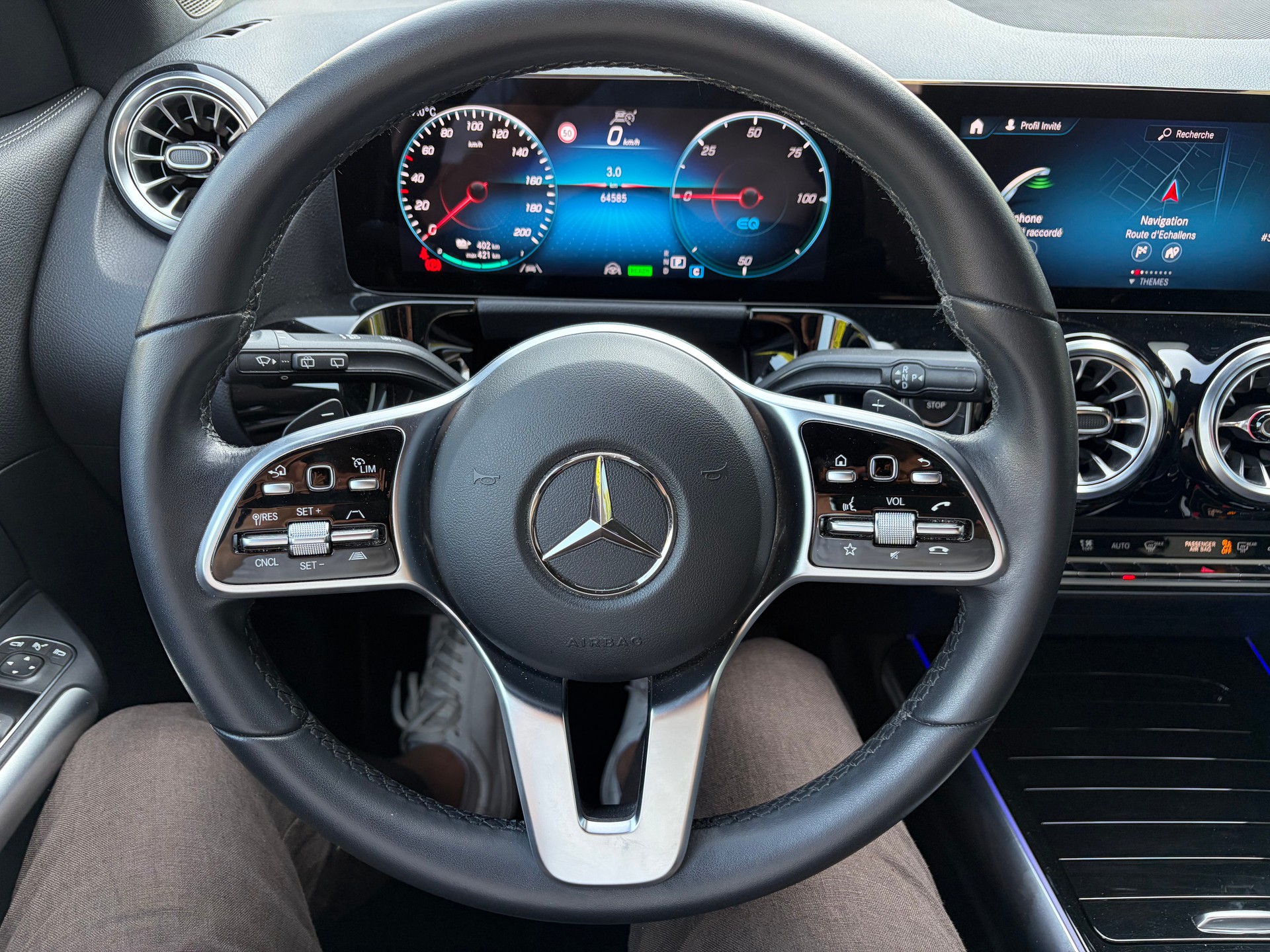 MERCEDES-BENZ EQA 250+ - 11