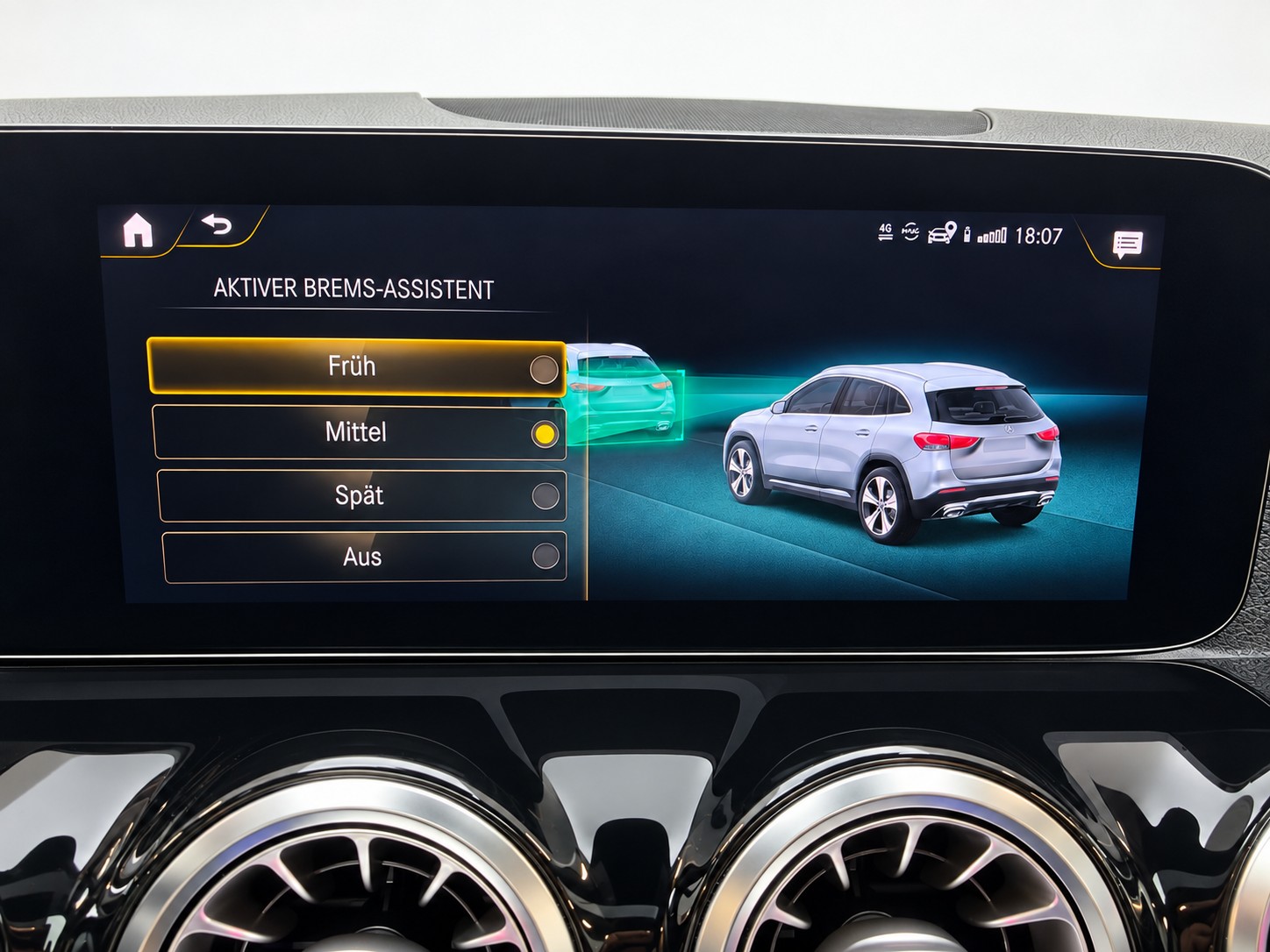 MERCEDES-BENZ GLA 250 4MATIC AMG Line (CH) | VOLLAUSSTATTUNG - 26