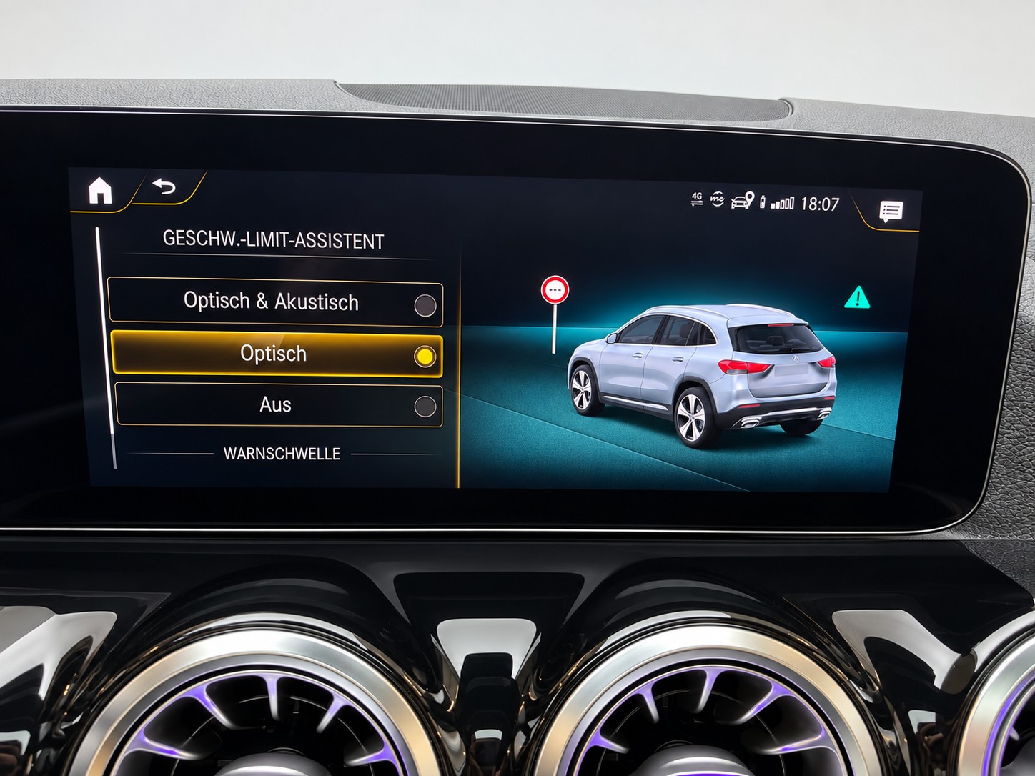 MERCEDES-BENZ GLA 250 4MATIC AMG Line (CH) | VOLLAUSSTATTUNG - 25