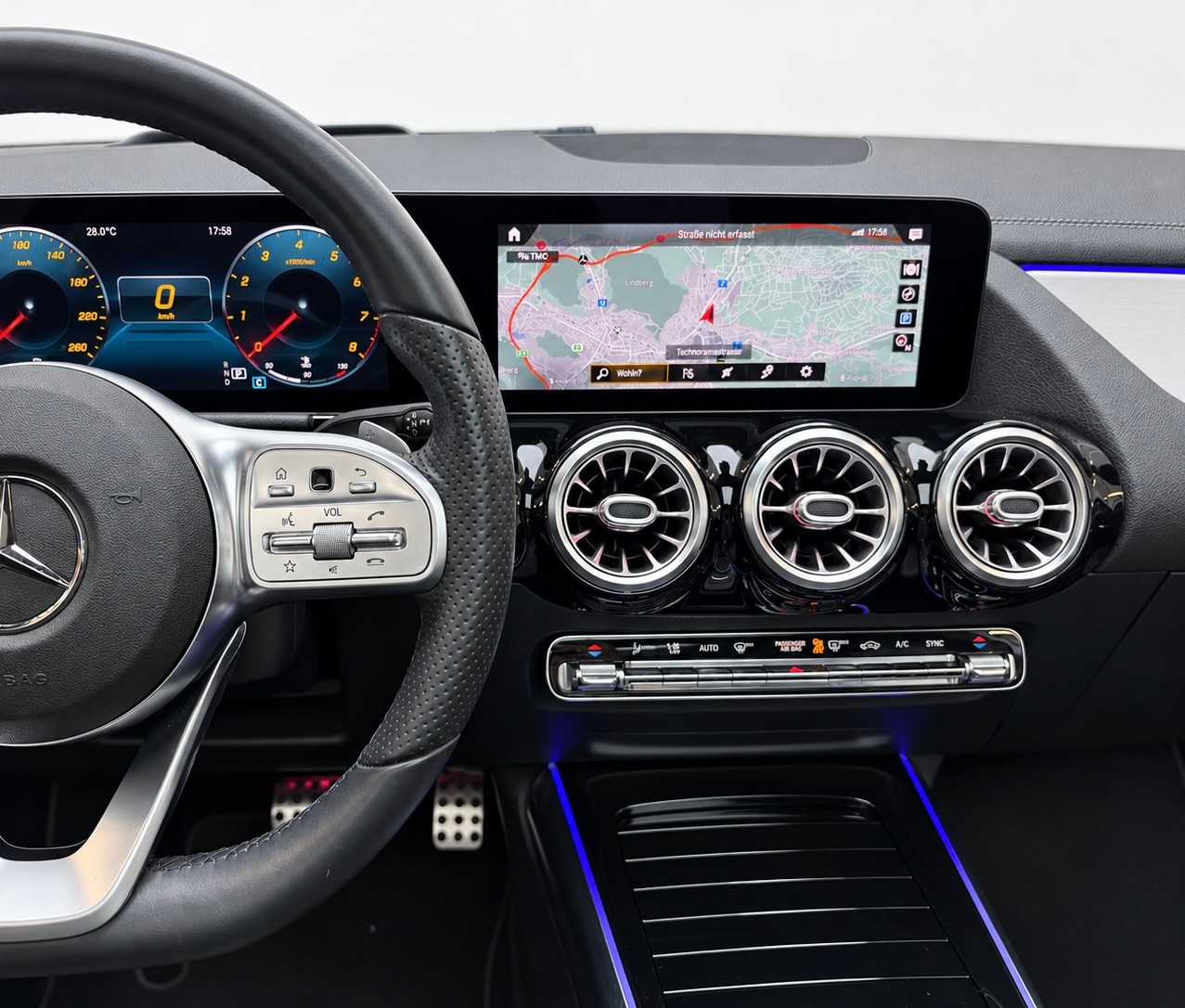 MERCEDES-BENZ GLA 250 4MATIC AMG Line (CH) | VOLLAUSSTATTUNG - 20