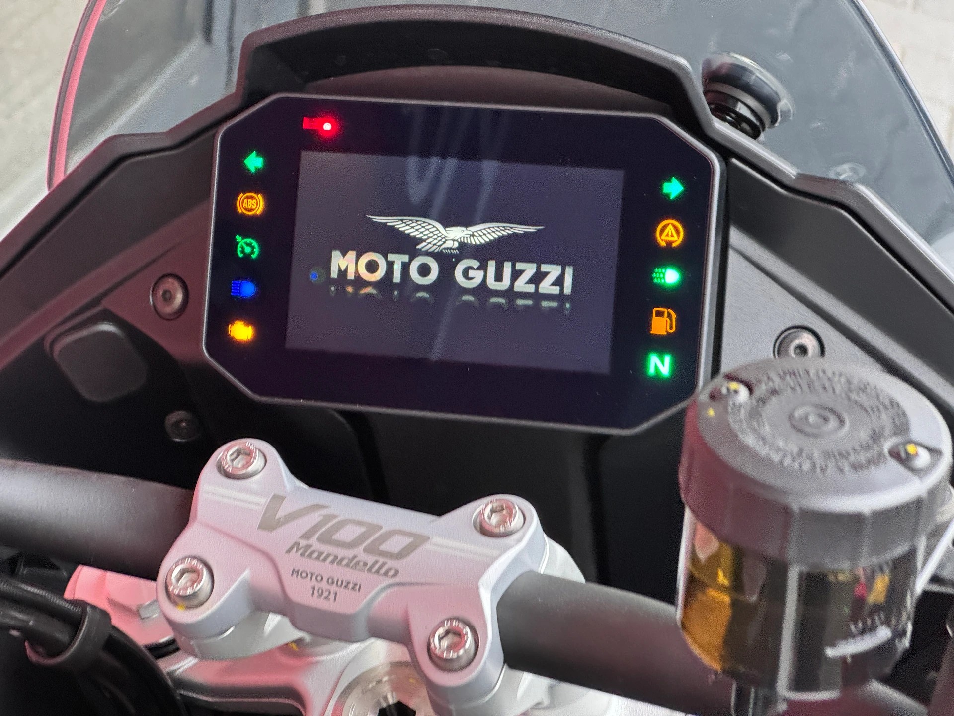 MOTO GUZZI V100 Mandello - 15
