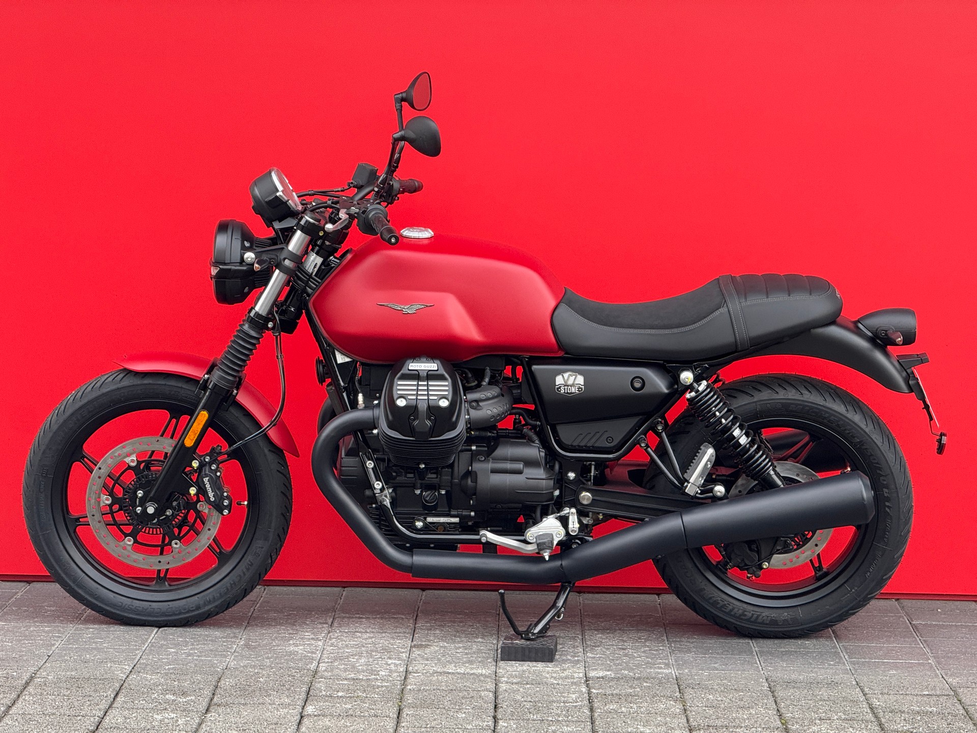 MOTO GUZZI V7 IV 850 Stone - 10