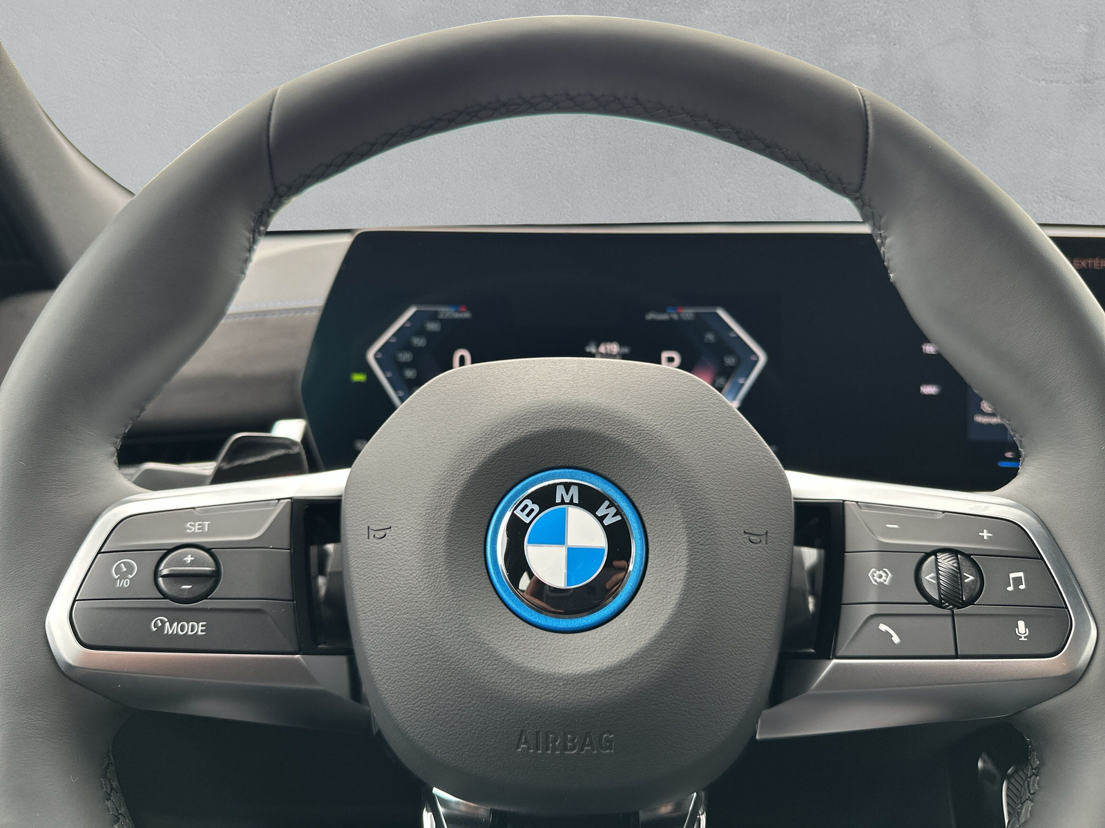 BMW iX2 eDrive 20 M Sport **Action de leasing à 0.9%** - 18