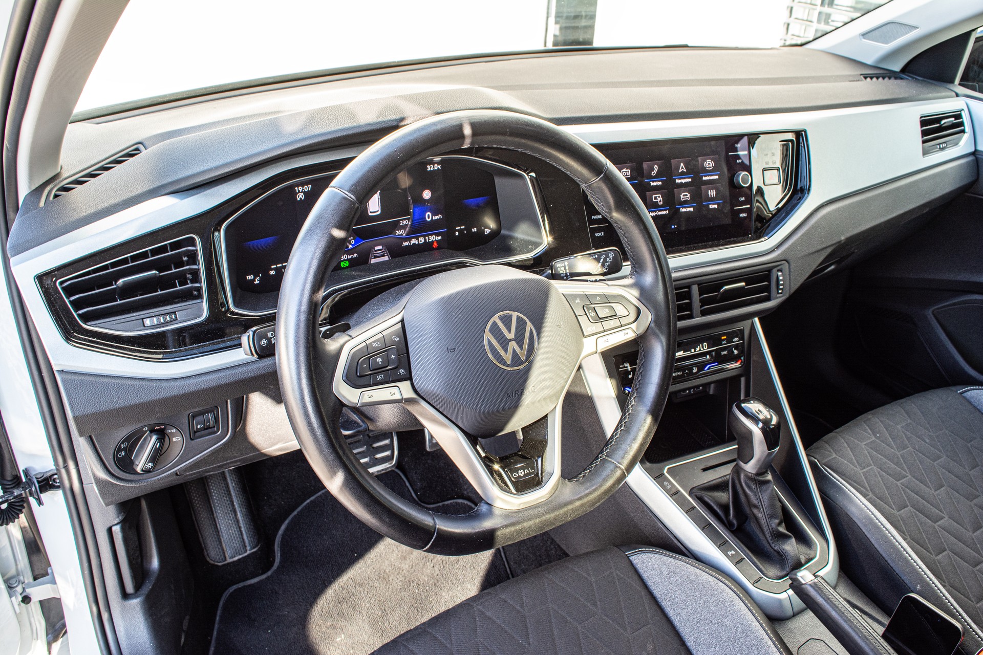 VW Polo 1.0 TSI Life DSG - 19