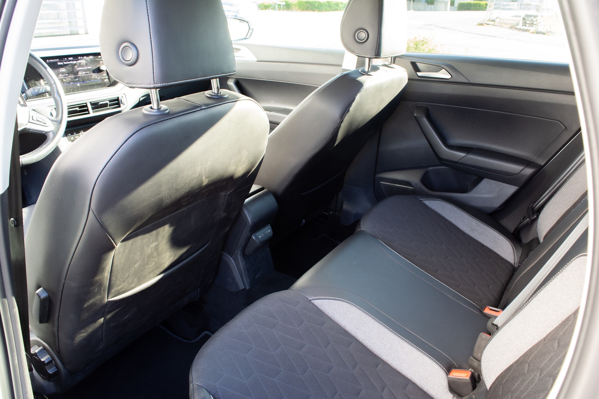 VW Polo 1.0 TSI Life DSG - 16