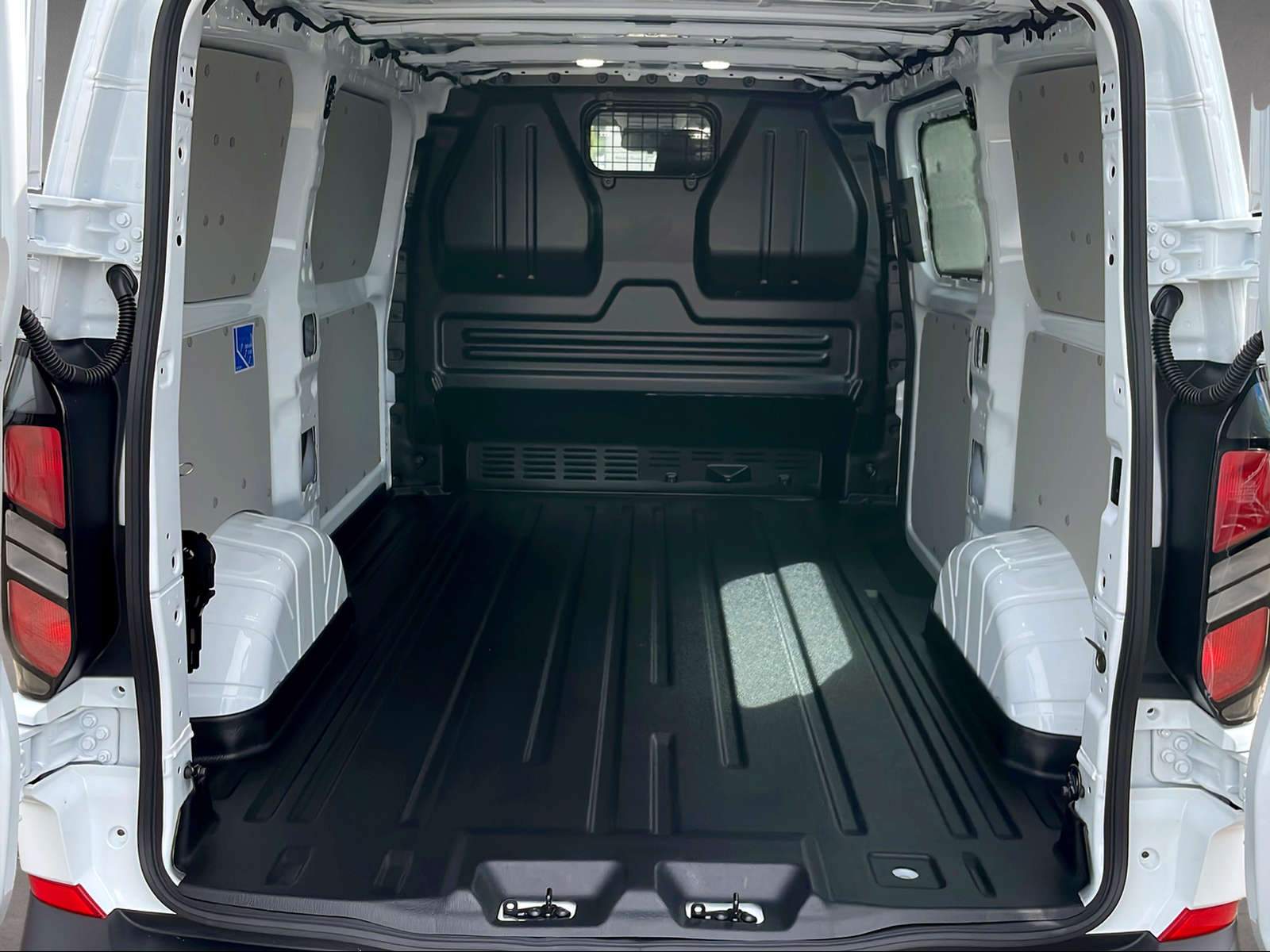 FORD Transit C Van 320 L1 2.0 EcoBlue 136 Trend 4x4 - 13
