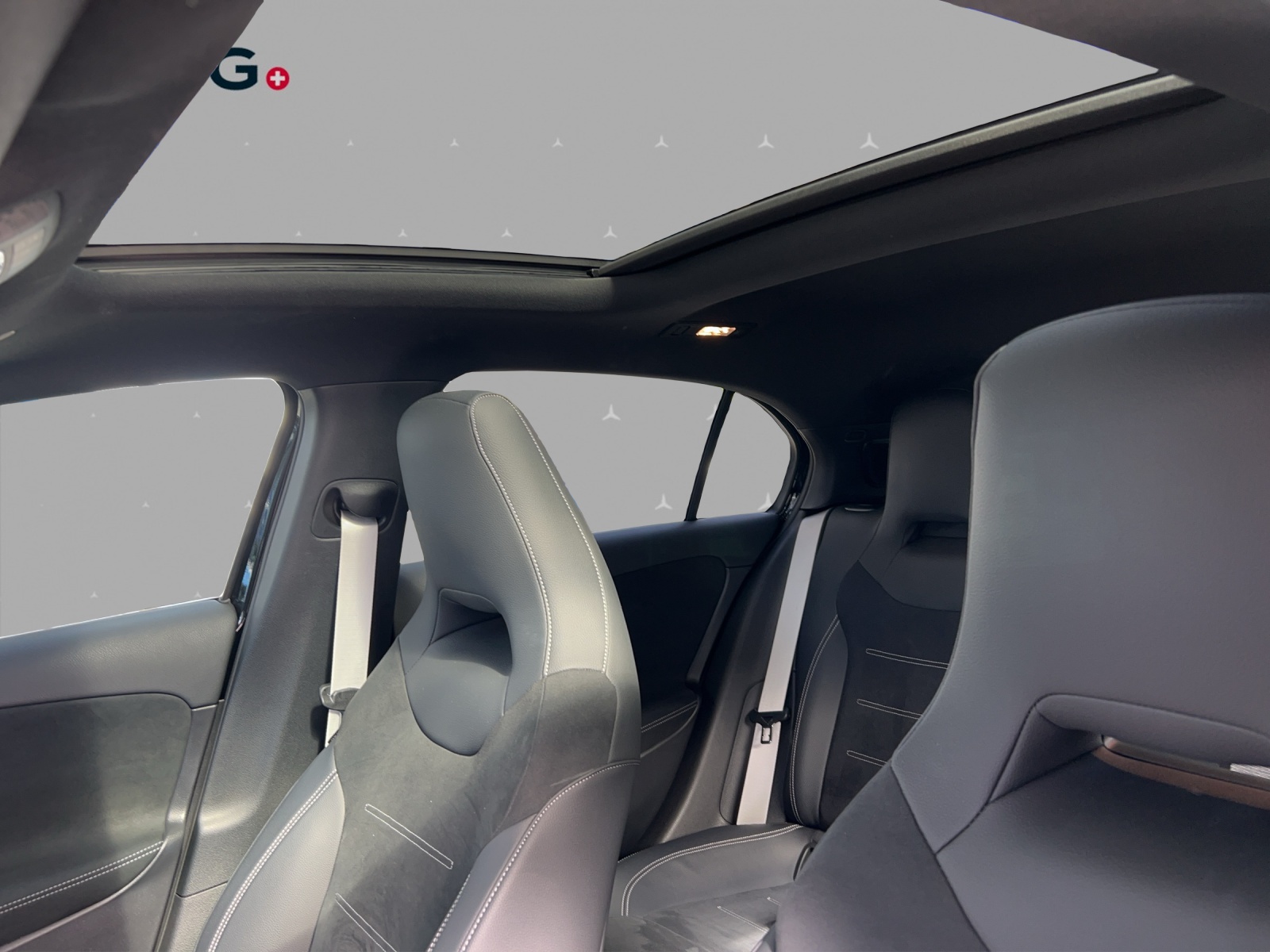 MERCEDES-BENZ A 250 4Matic 8G-DCT - 9
