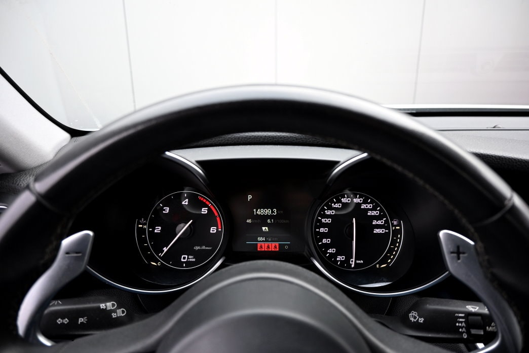 ALFA ROMEO Giulia 2.2 JTDM Super Automatic - 11