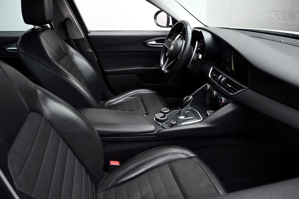 ALFA ROMEO Giulia 2.2 JTDM Super Automatic - 5