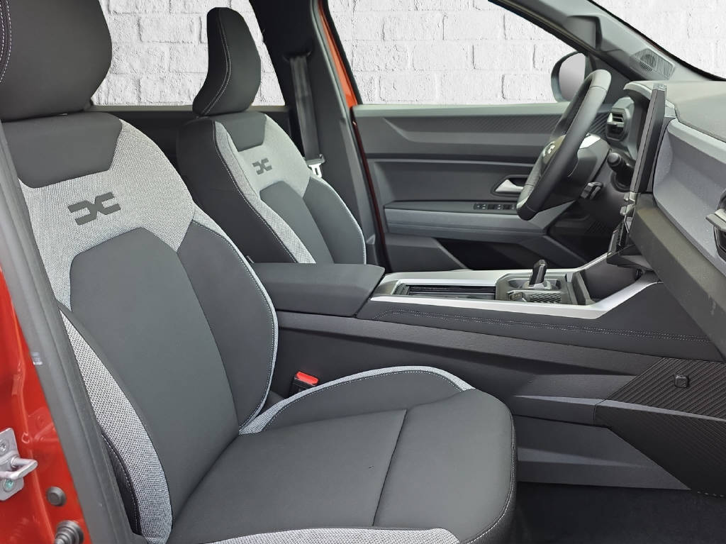 DACIA Bigster 1.8 Hybrid Journey - 11