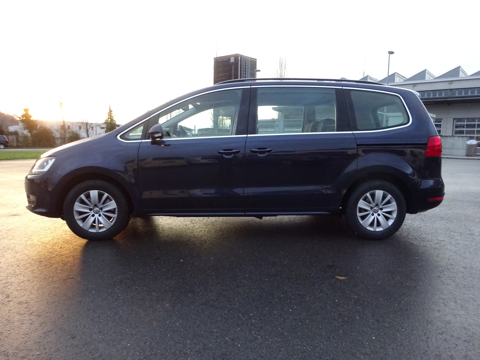 VW Sharan 2.0 TDI BMT Comfortline 4Motion - 9