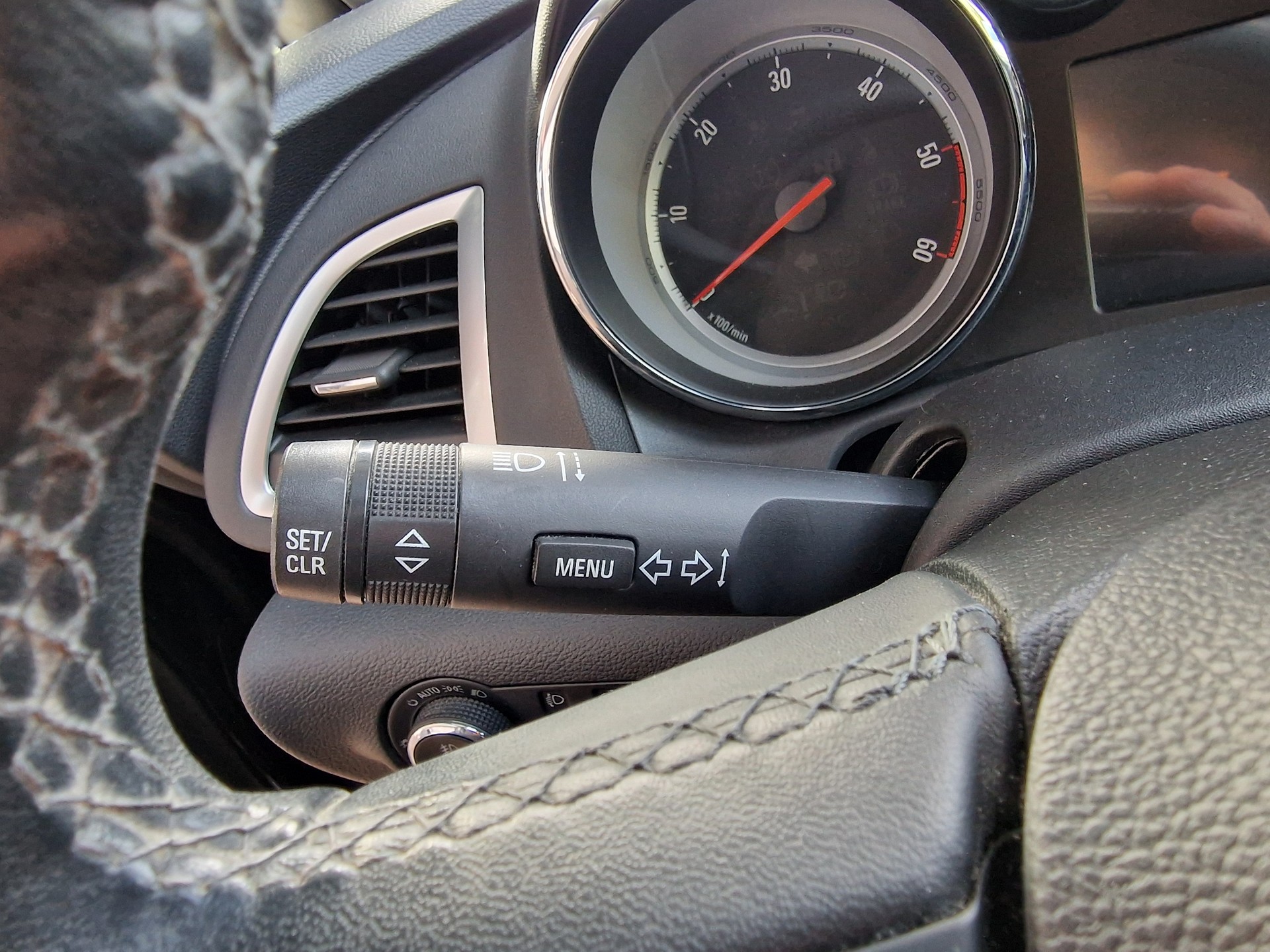 OPEL Astra SportsTourer 2.0 CDTi Sport 12Mt Gara MFK Neu - 14