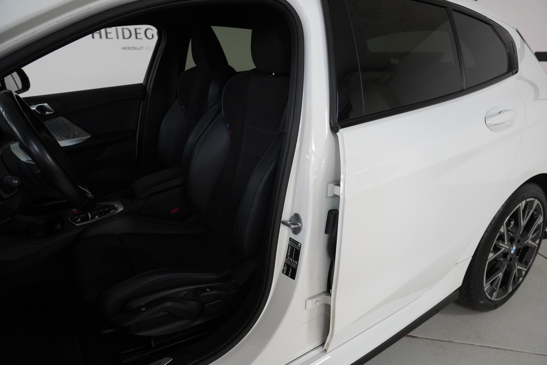 BMW 120d M Sport Steptronic - 12