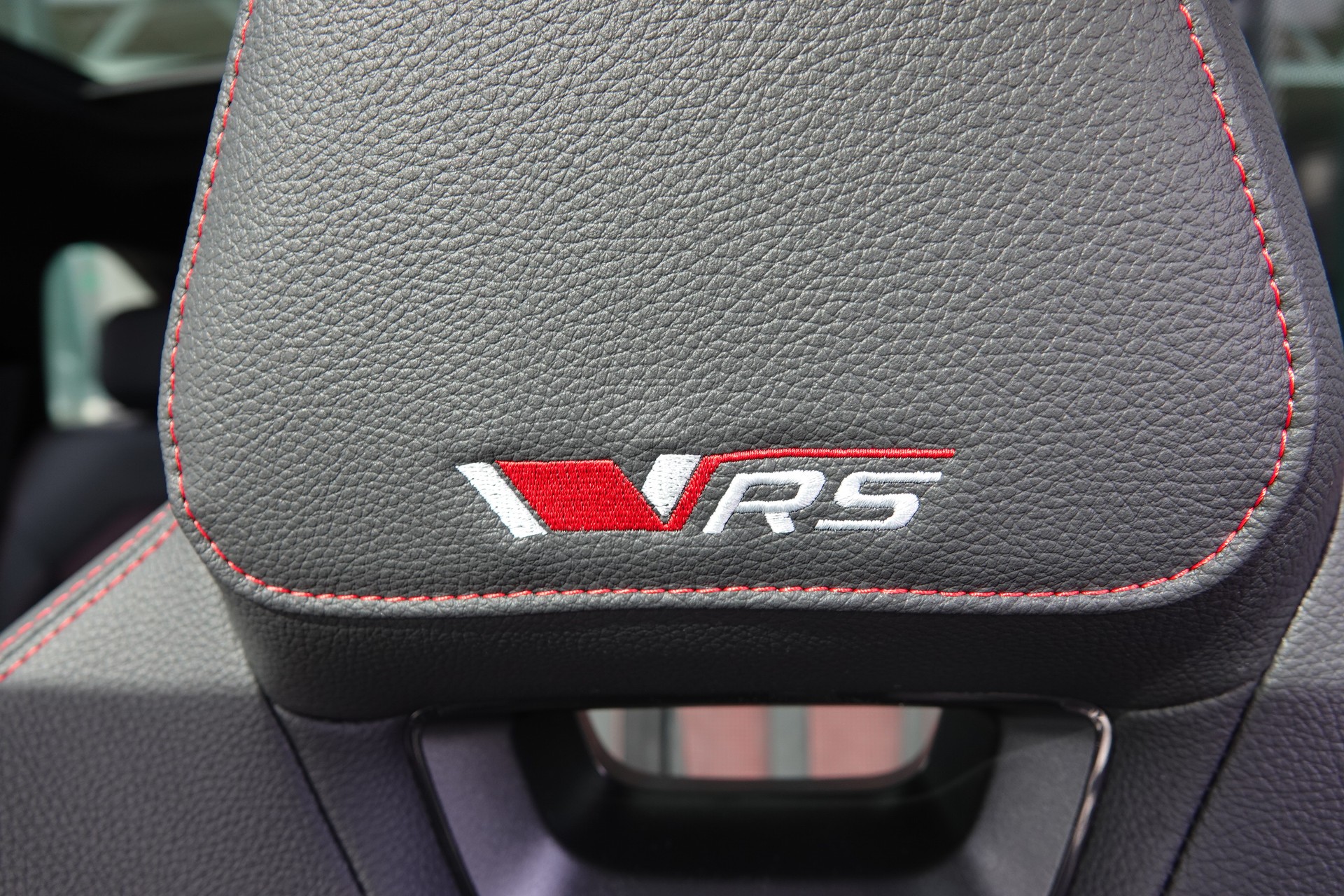 SKODA Kodiaq 2.0 TSI RS - 11