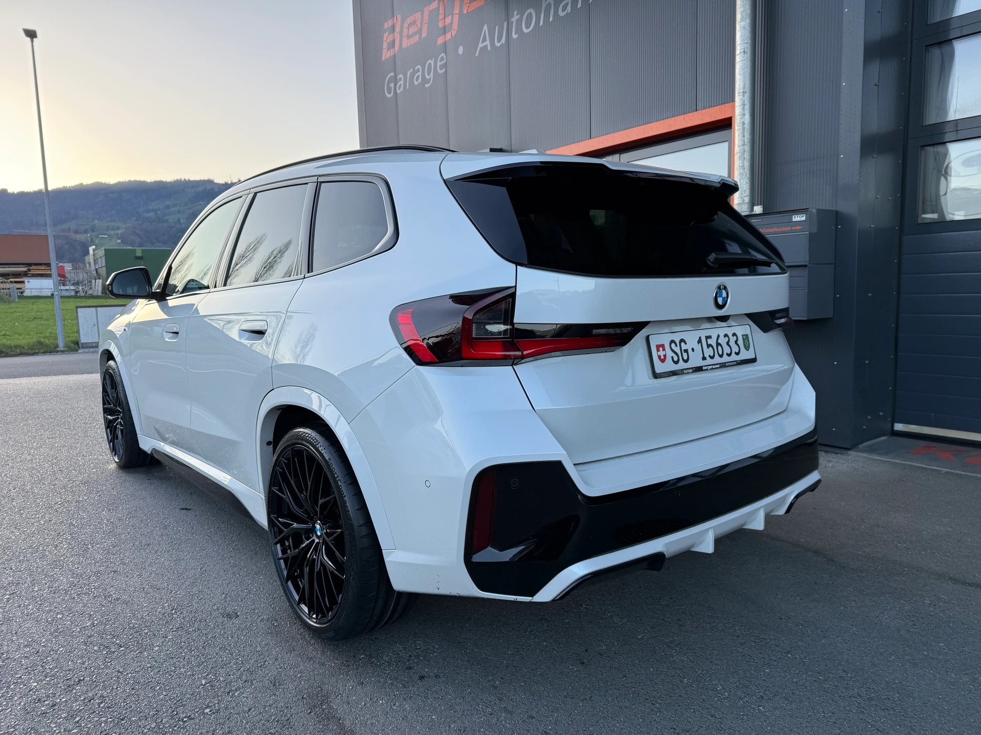 BMW X1 xDrive 23i 48V M Sport - 4