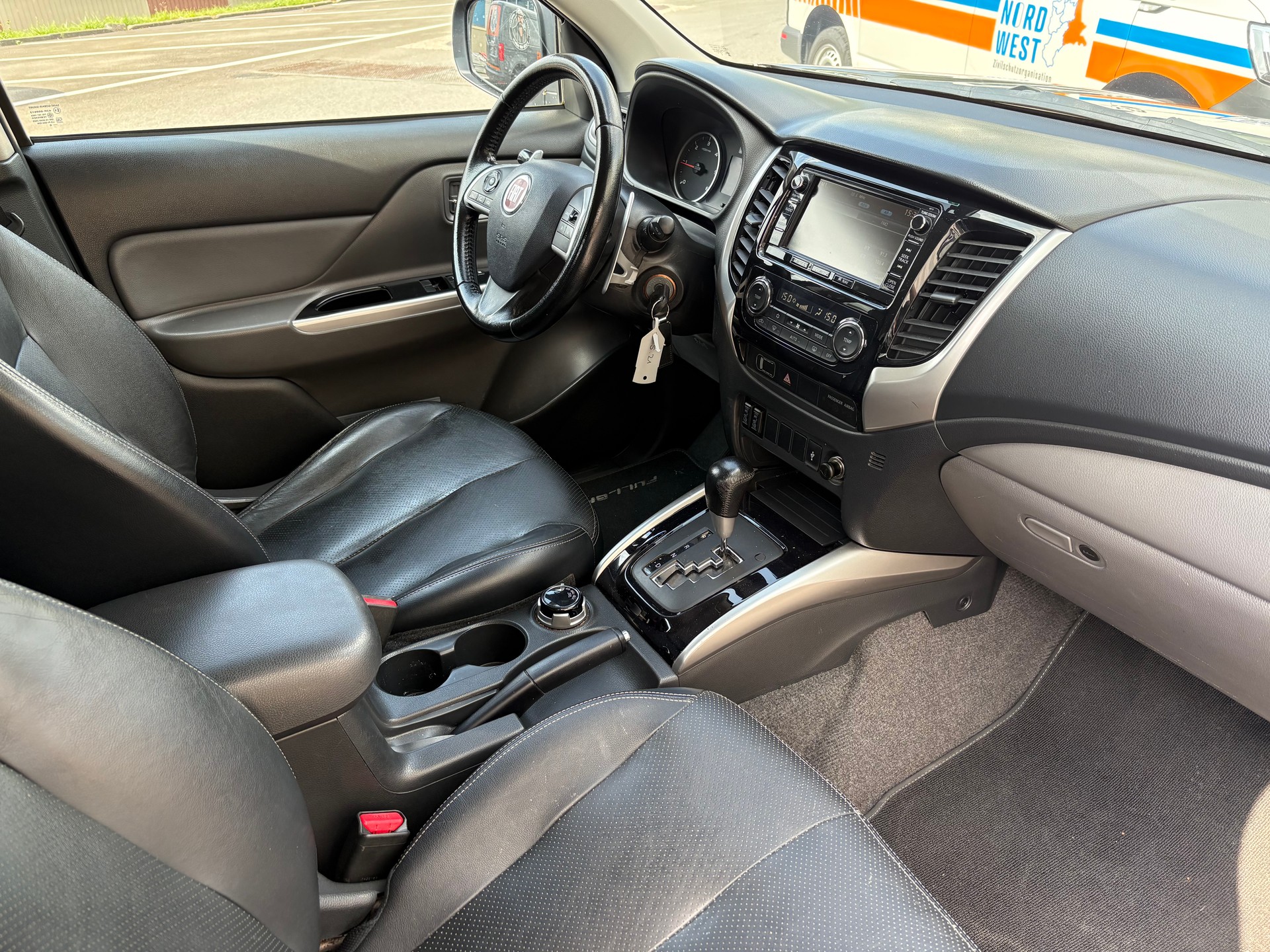 MITSUBISHI L 200 2.4 Diamond Double Cab A - 6