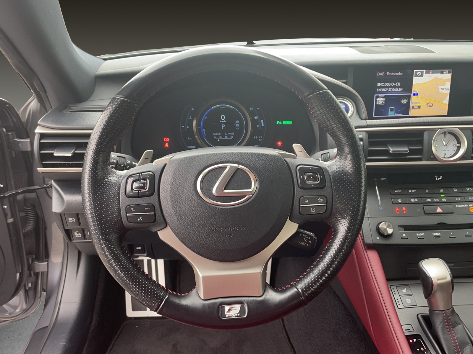LEXUS RC 300h F-Sport - 8