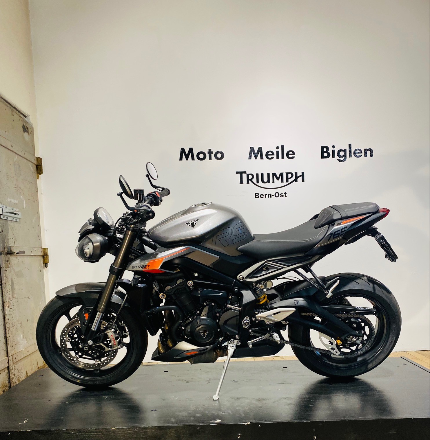 TRIUMPH Street Triple RS 765 - 2