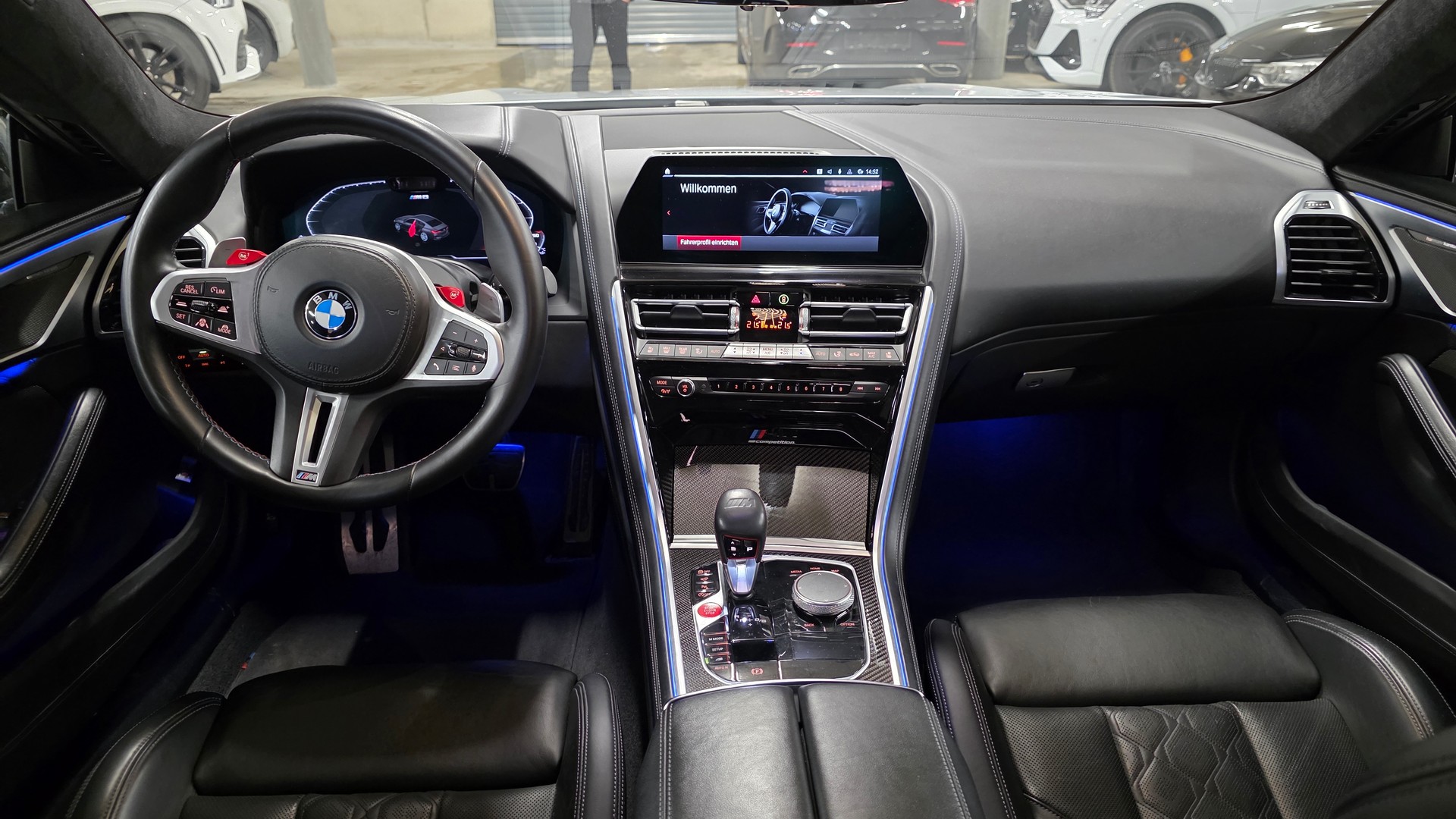 BMW M8 xDrive M Competition Steptronic - 11