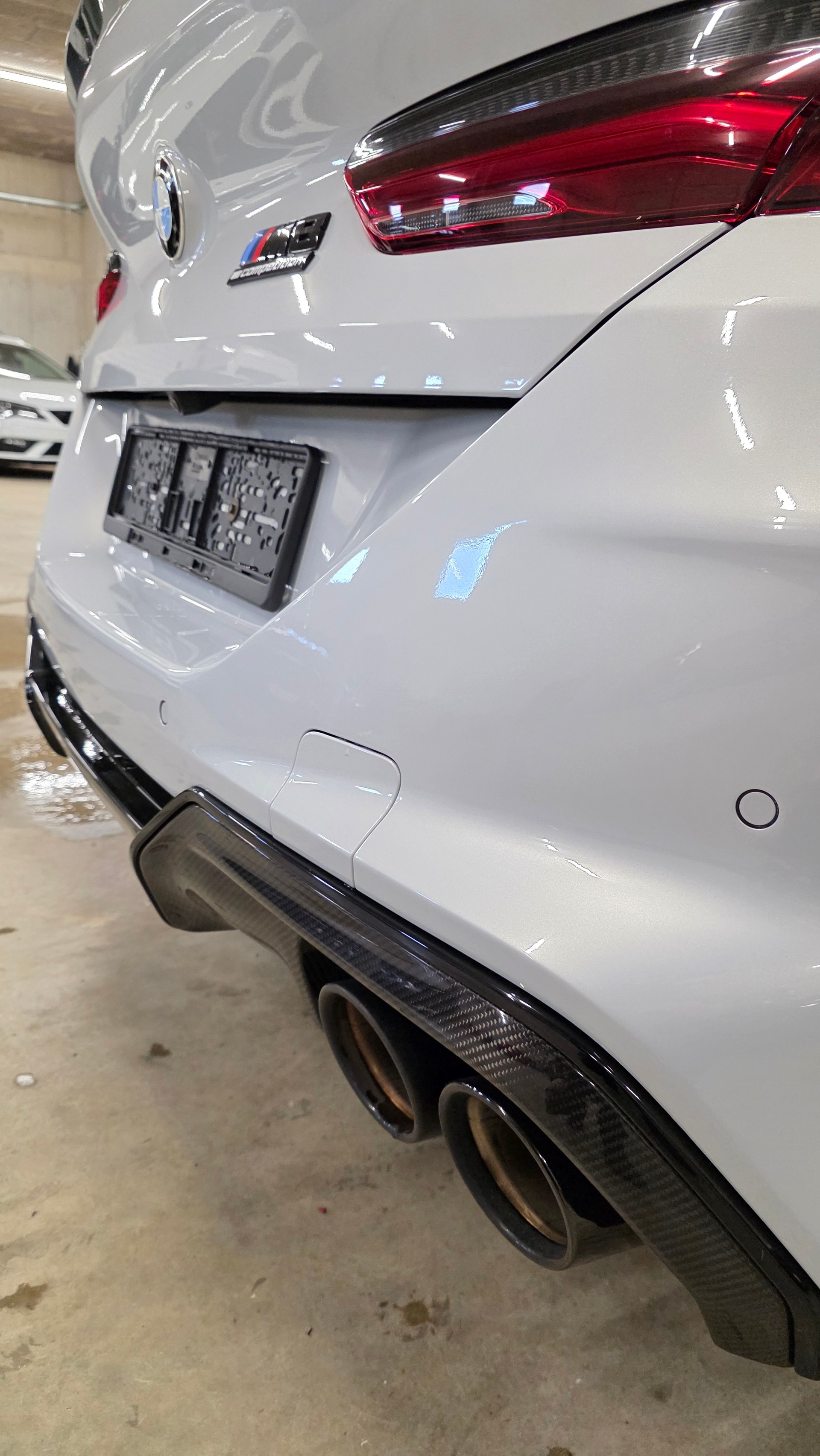 BMW M8 xDrive M Competition Steptronic - 10