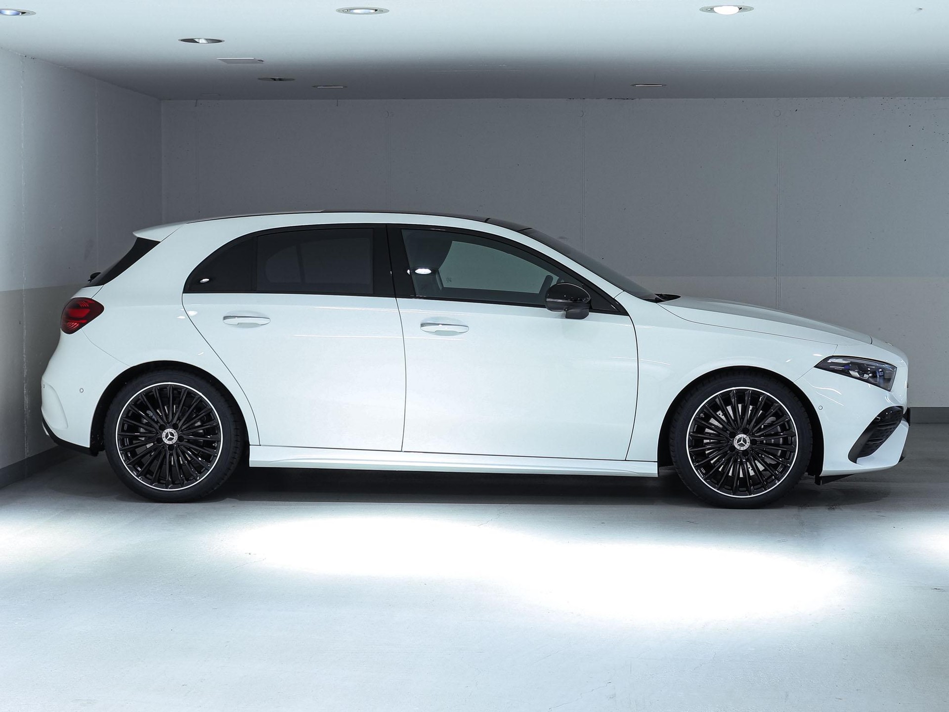 MERCEDES-BENZ A 250 4MATIC - 2