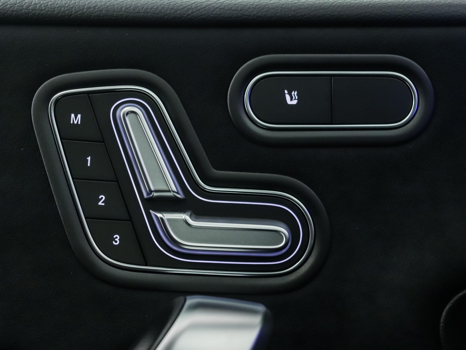 MERCEDES-BENZ A 250 4MATIC - 13