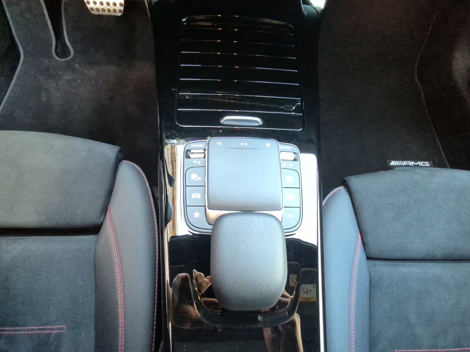 MERCEDES-BENZ A 250 4Matic 8G-DCT - 14