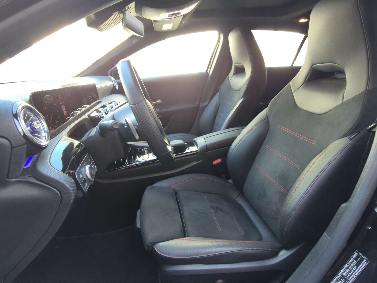 MERCEDES-BENZ A 250 4Matic 8G-DCT - 9