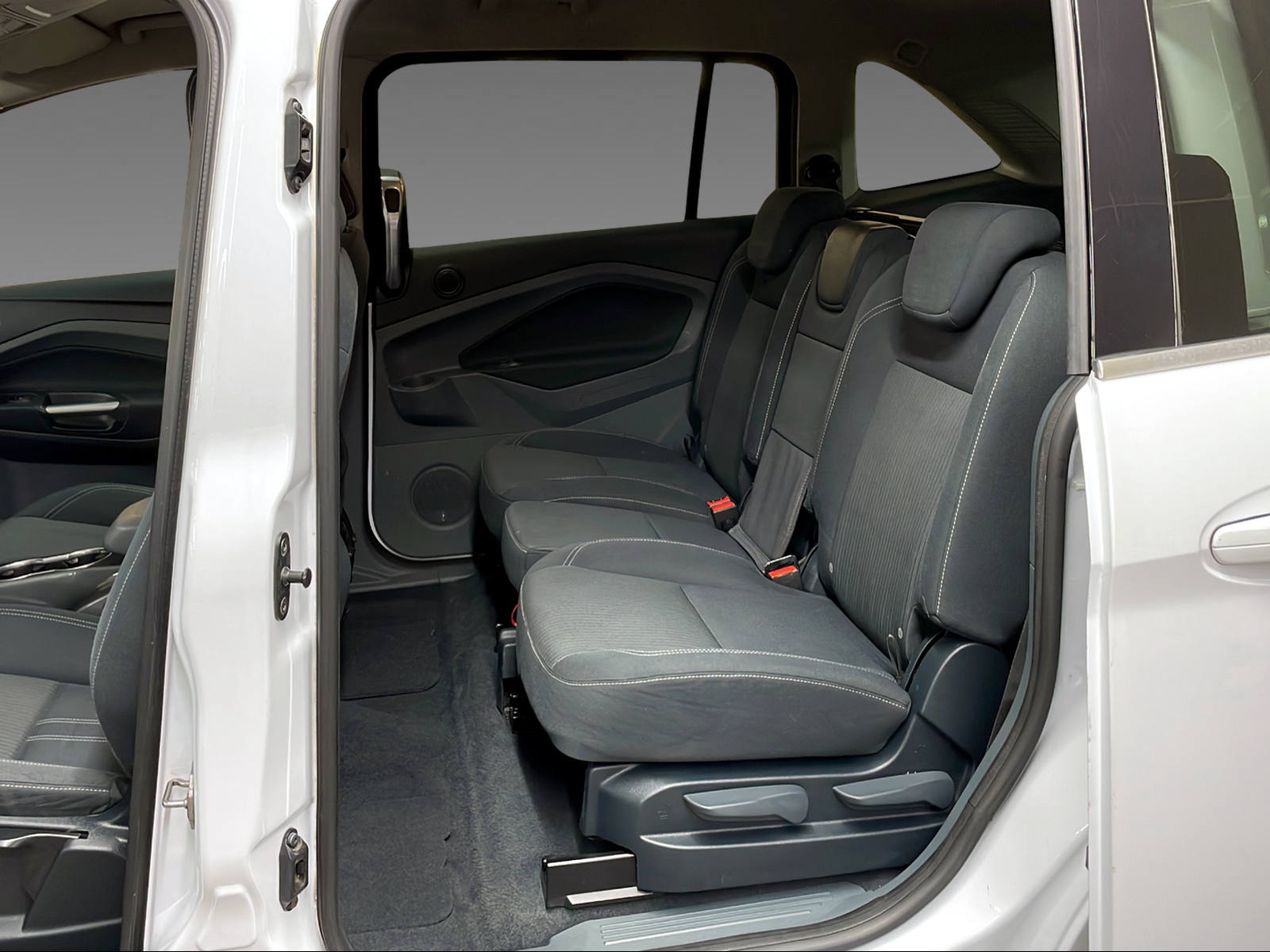 FORD Grand C-Max 1.6i EB SCTi 182 Titan. S/S - 12