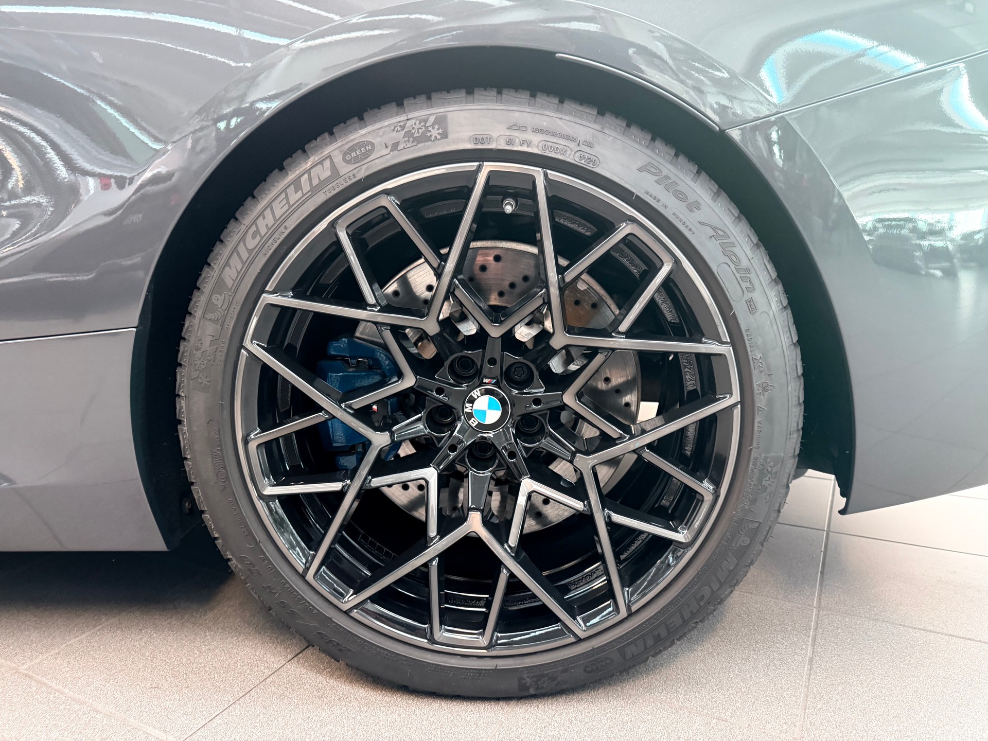 BMW M8 xDrive M Competition Steptronic - 3