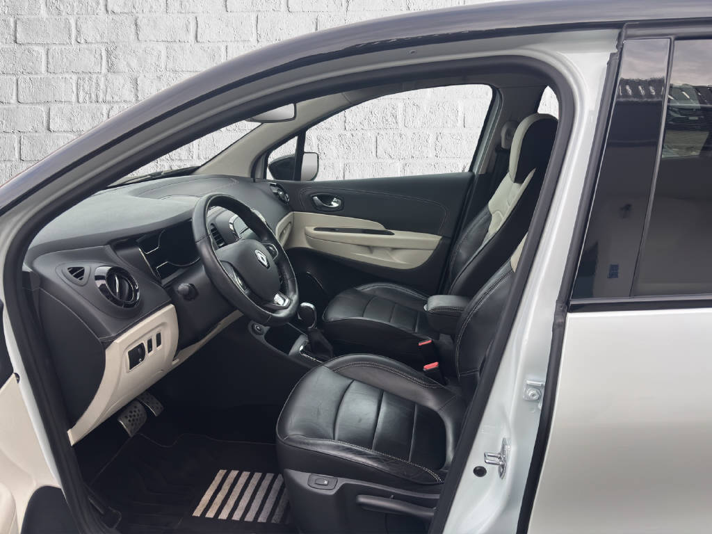 RENAULT Captur 1.2 TCe Initiale EDC - 6