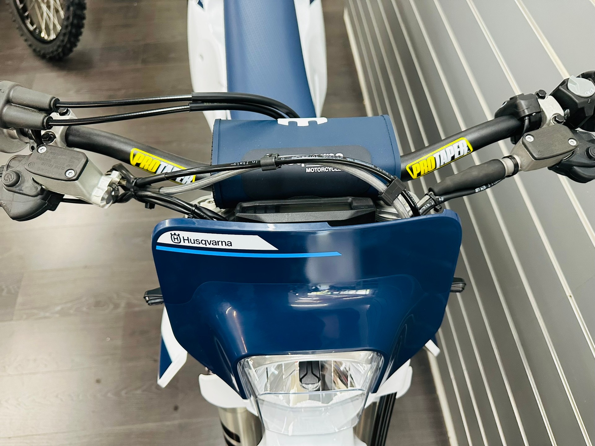 HUSQVARNA FE 501 Supermoto - 11