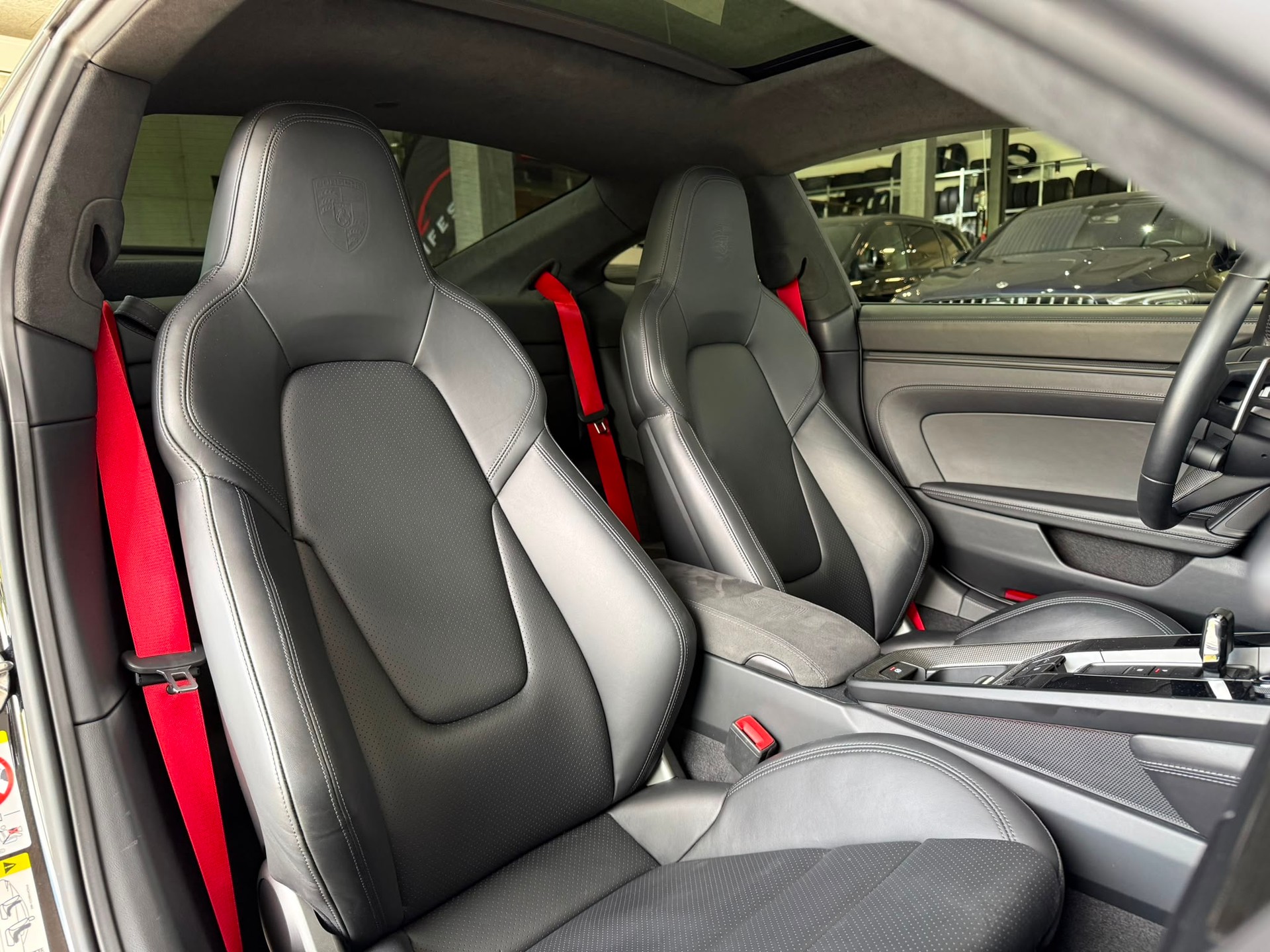 PORSCHE 911 992.1 Carrera GTS PDK mit Aerokit - 13