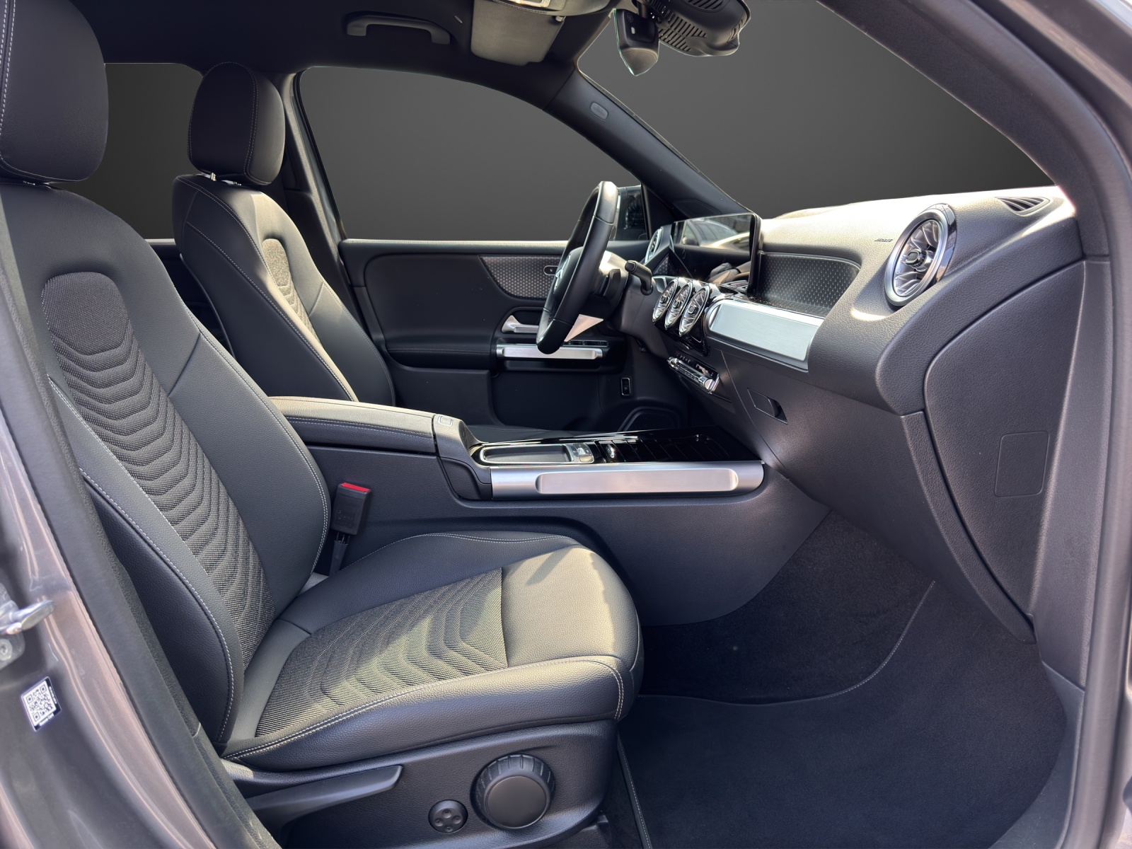 MERCEDES-BENZ GLB 220 d 4M 8G-Tronic - 12