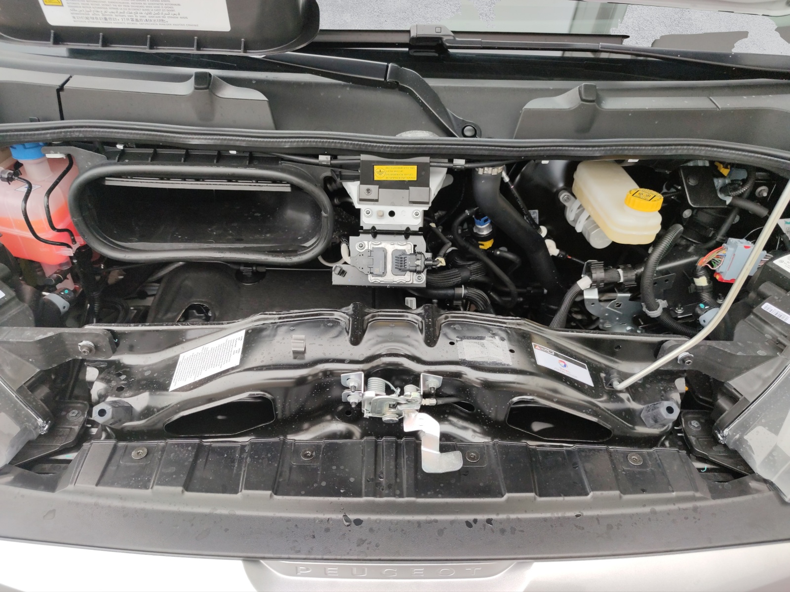 PEUGEOT Boxer Kaw. 333 L2H2 2.2 BlueHDi 140 S/S - 9