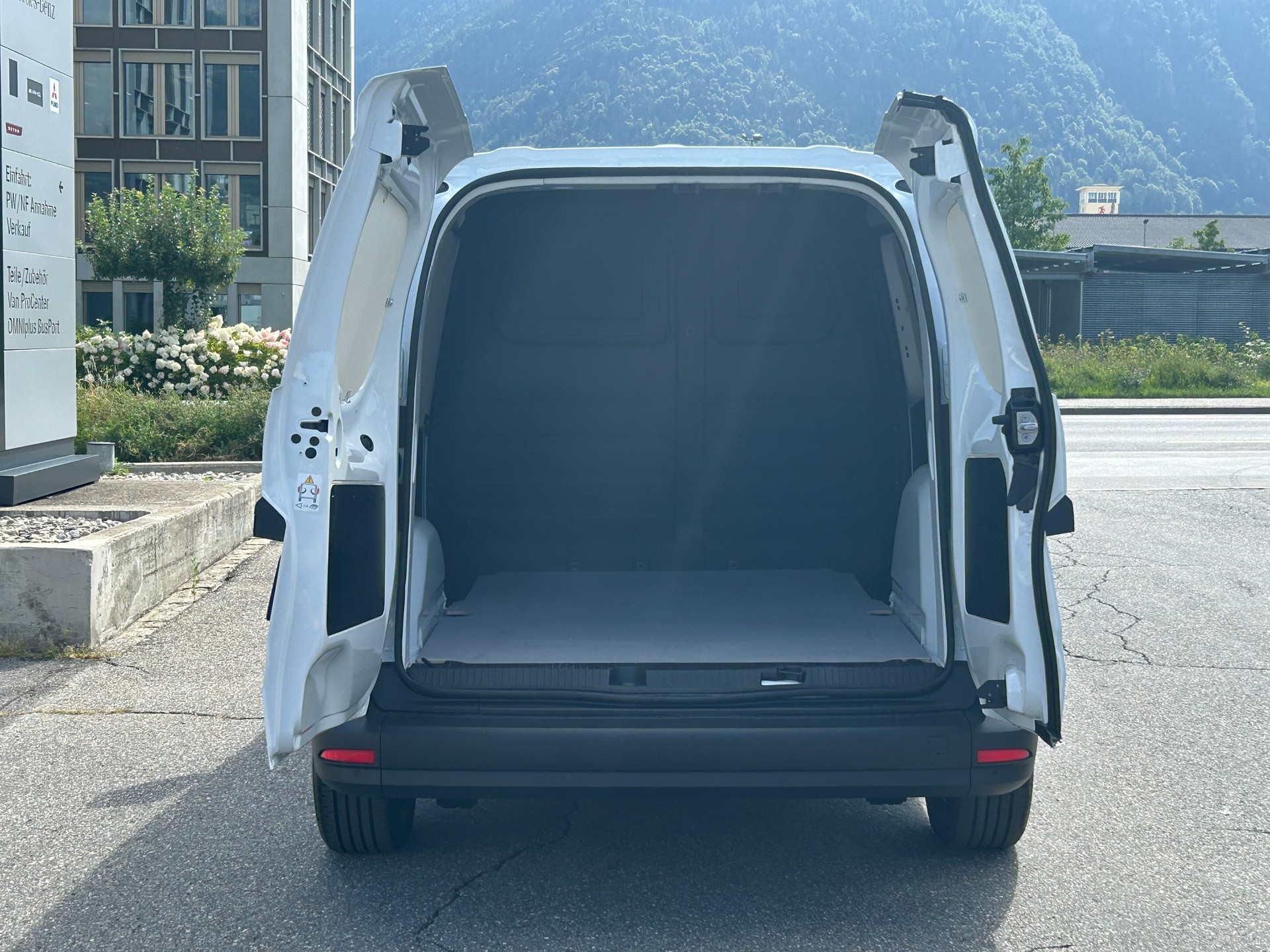 MERCEDES-BENZ eCitan Standard WORKER - 6