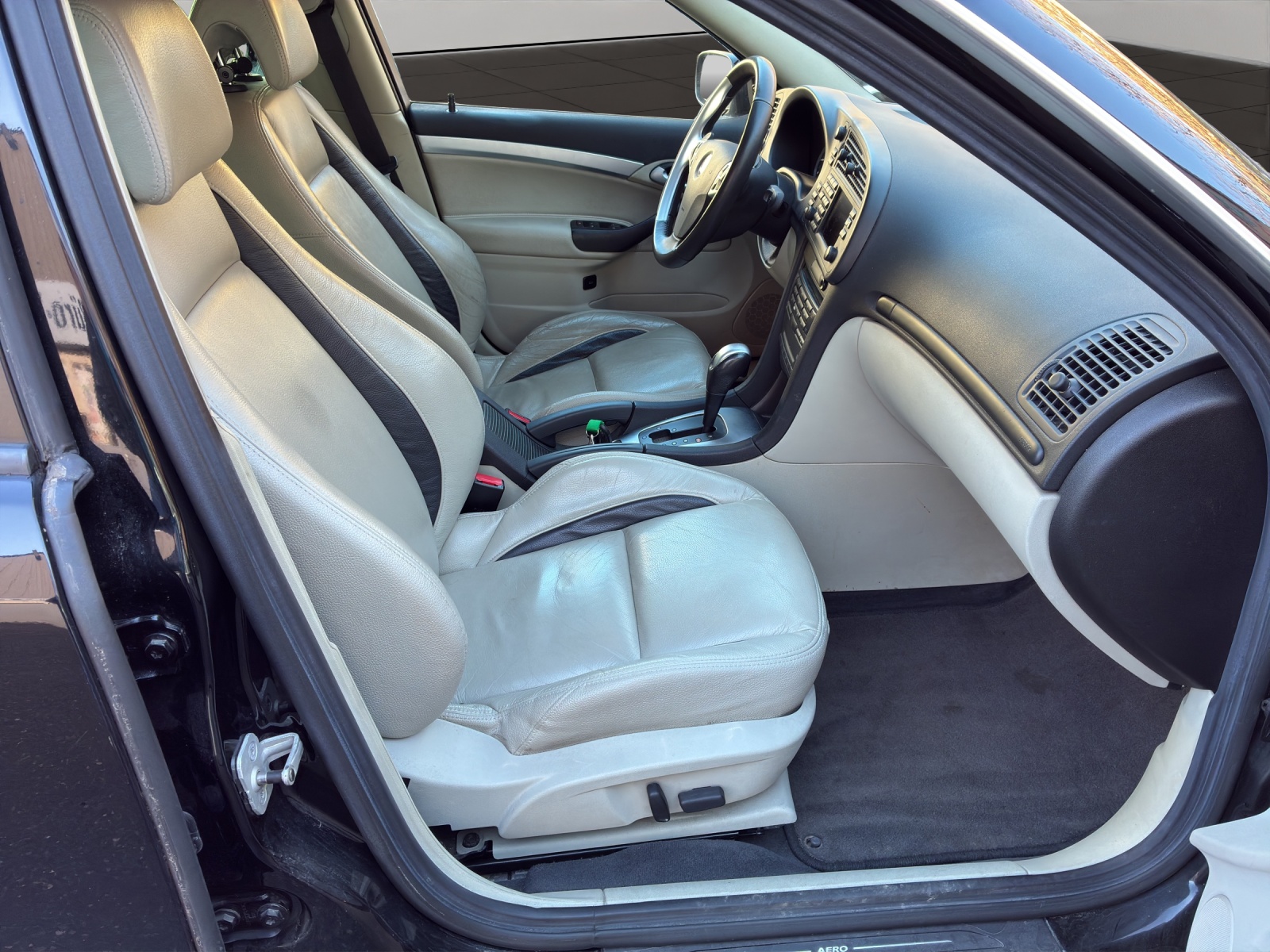 SAAB 9-3 2.8T V6 Aero - 13