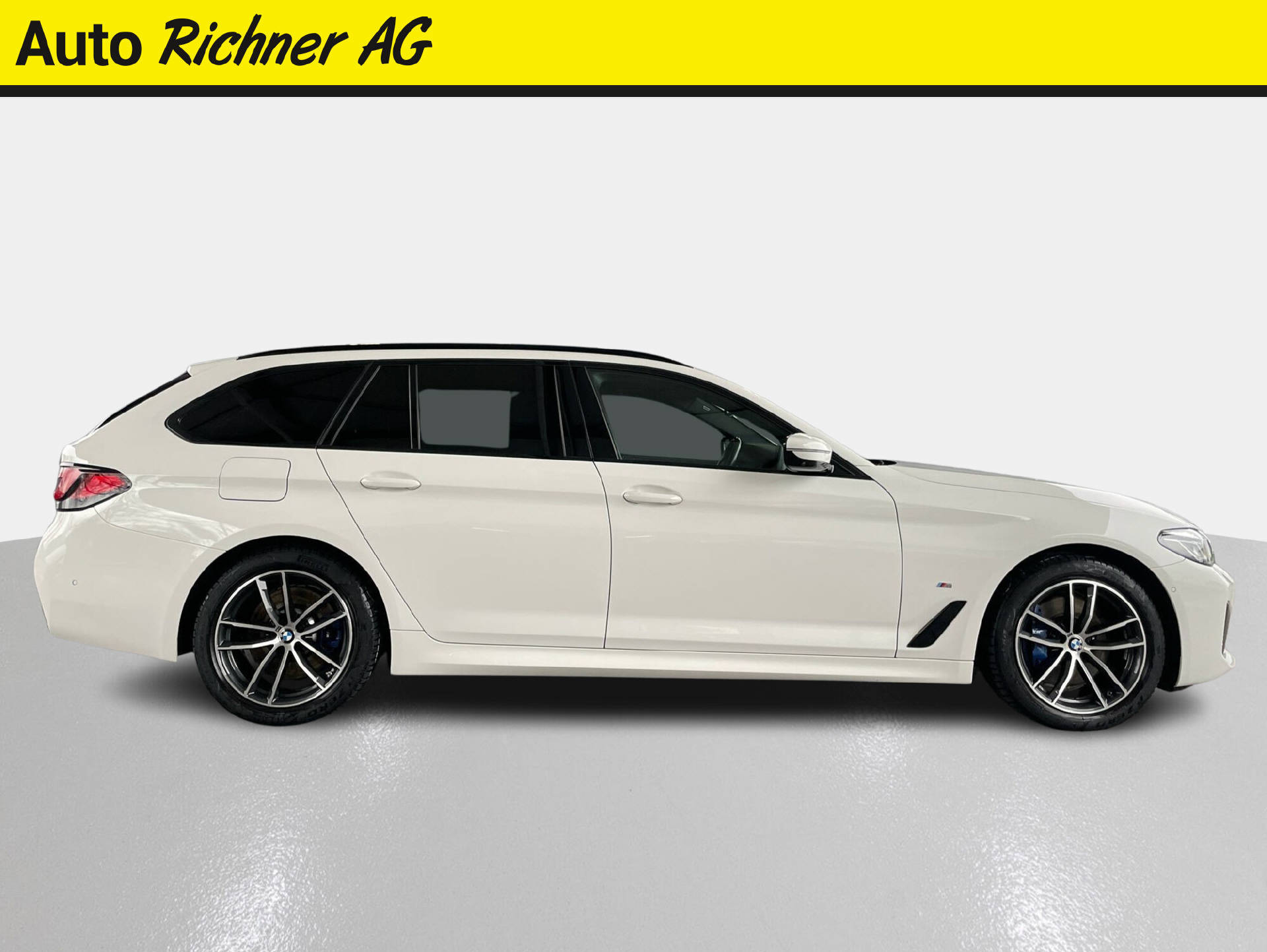 BMW 530e xDrive SAG Touring-2
