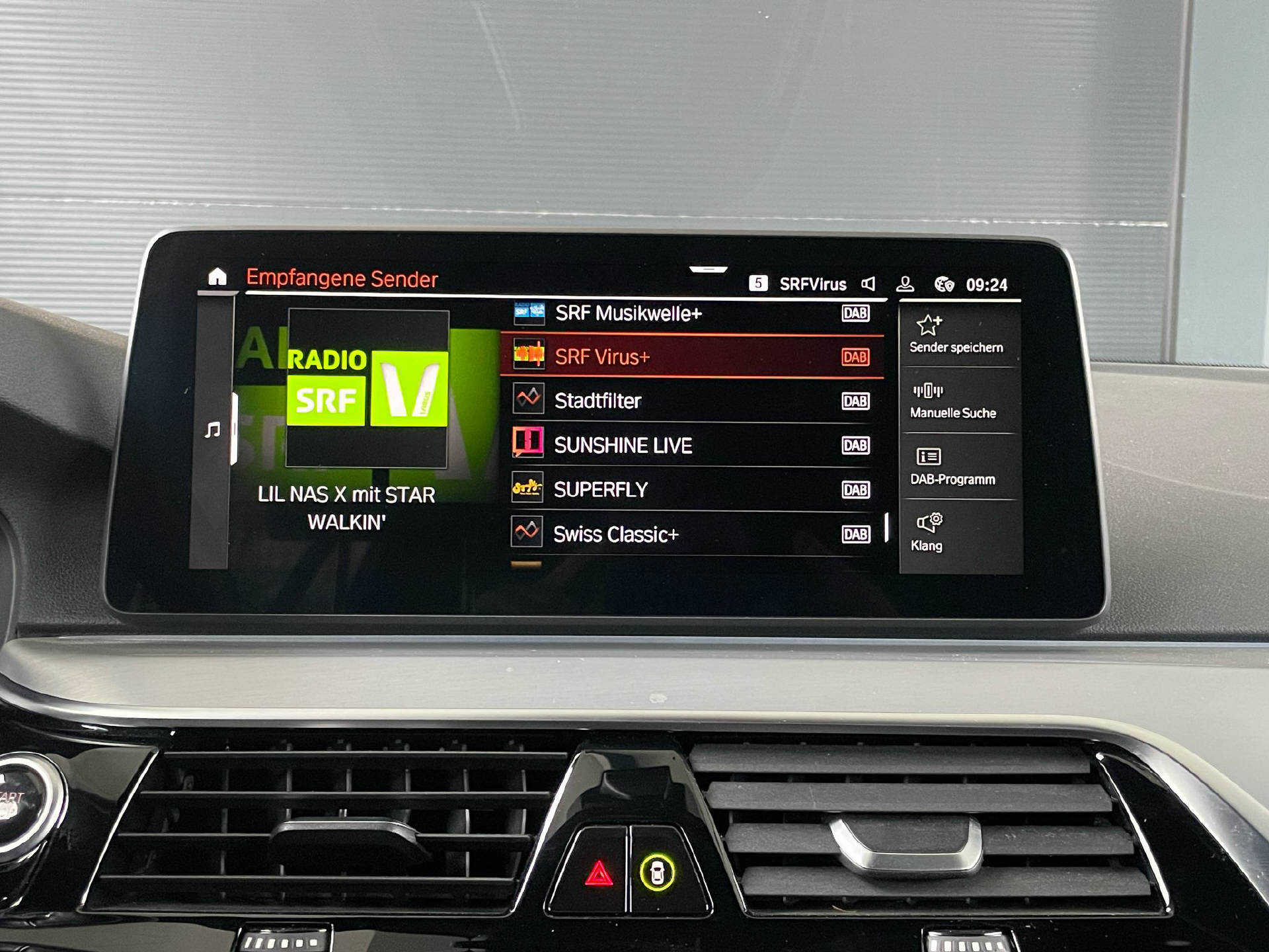 BMW 530e xDrive SAG Touring-14