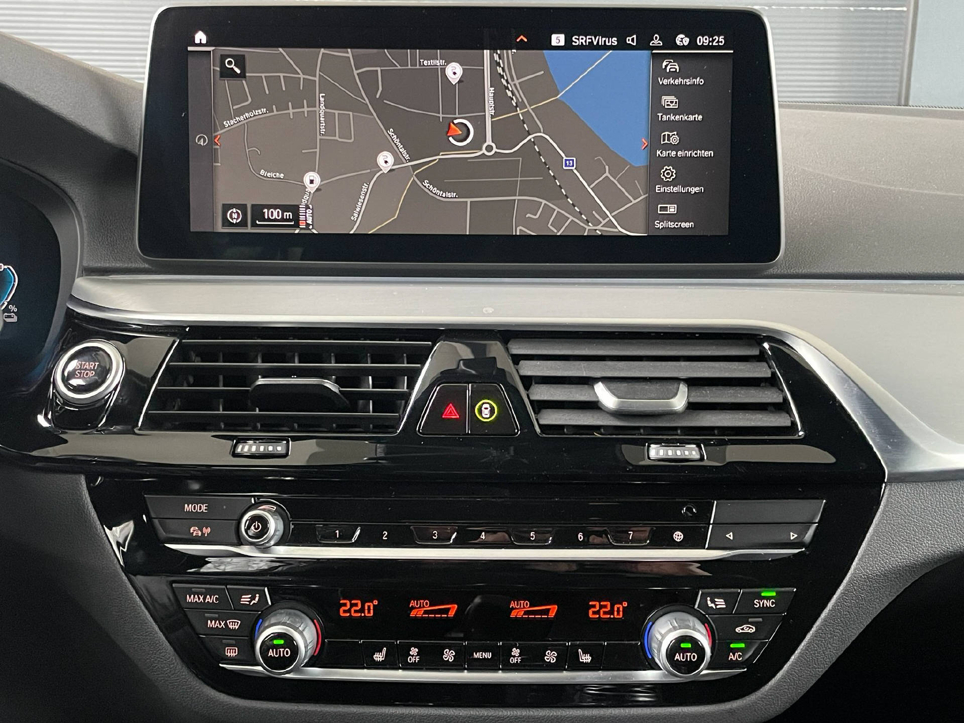 BMW 530e xDrive SAG Touring-12