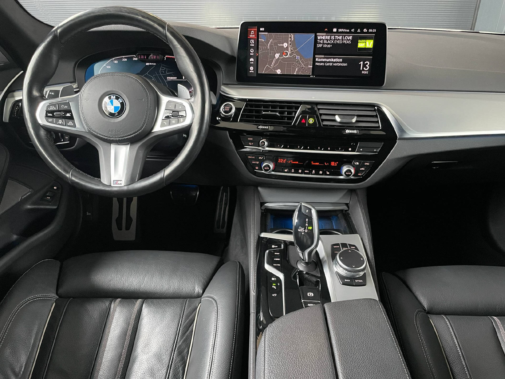 BMW 530e xDrive SAG Touring-6