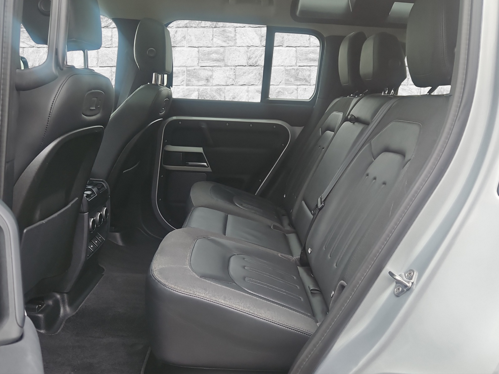 LAND ROVER Defender 110 2.0 SD4 240 First Edition - 8