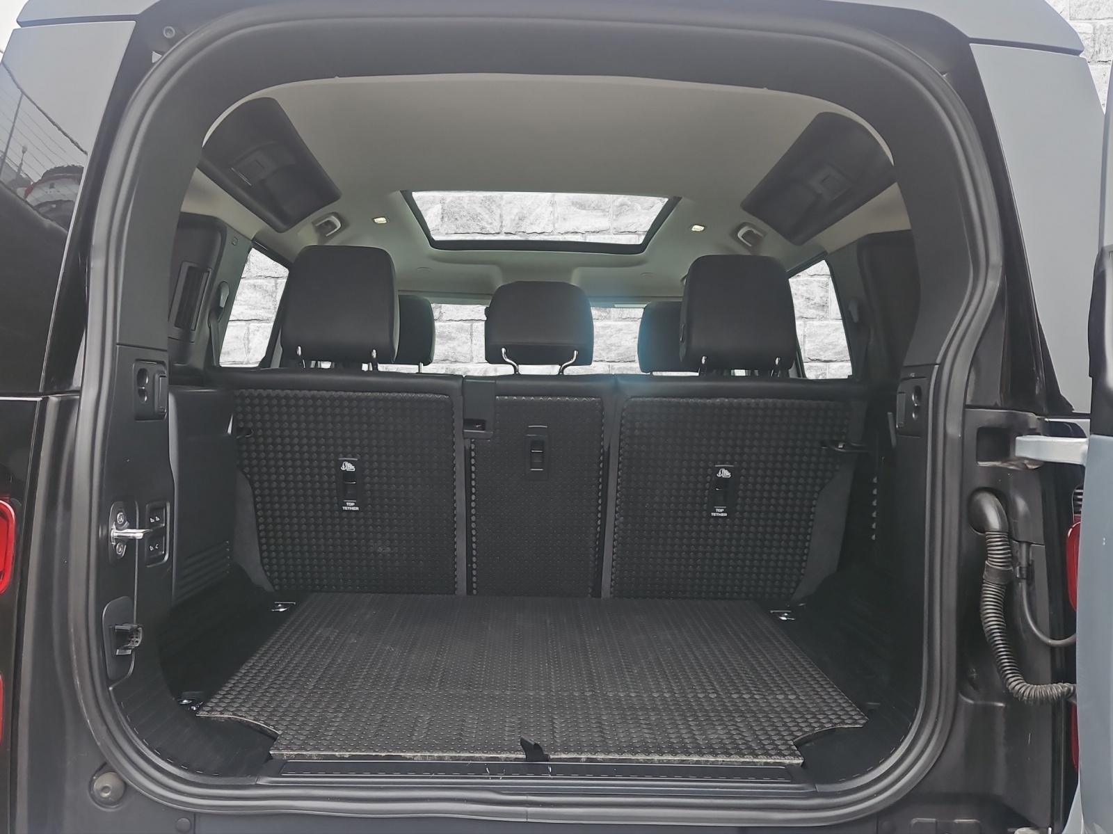 LAND ROVER Defender 110 2.0 SD4 240 First Edition - 9