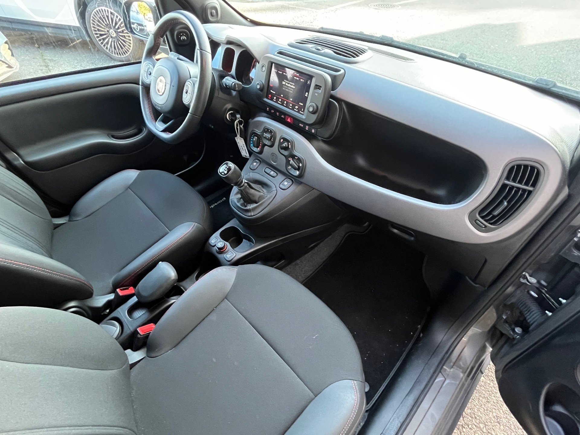 FIAT Panda 1.0 HY 70 Sport - 9