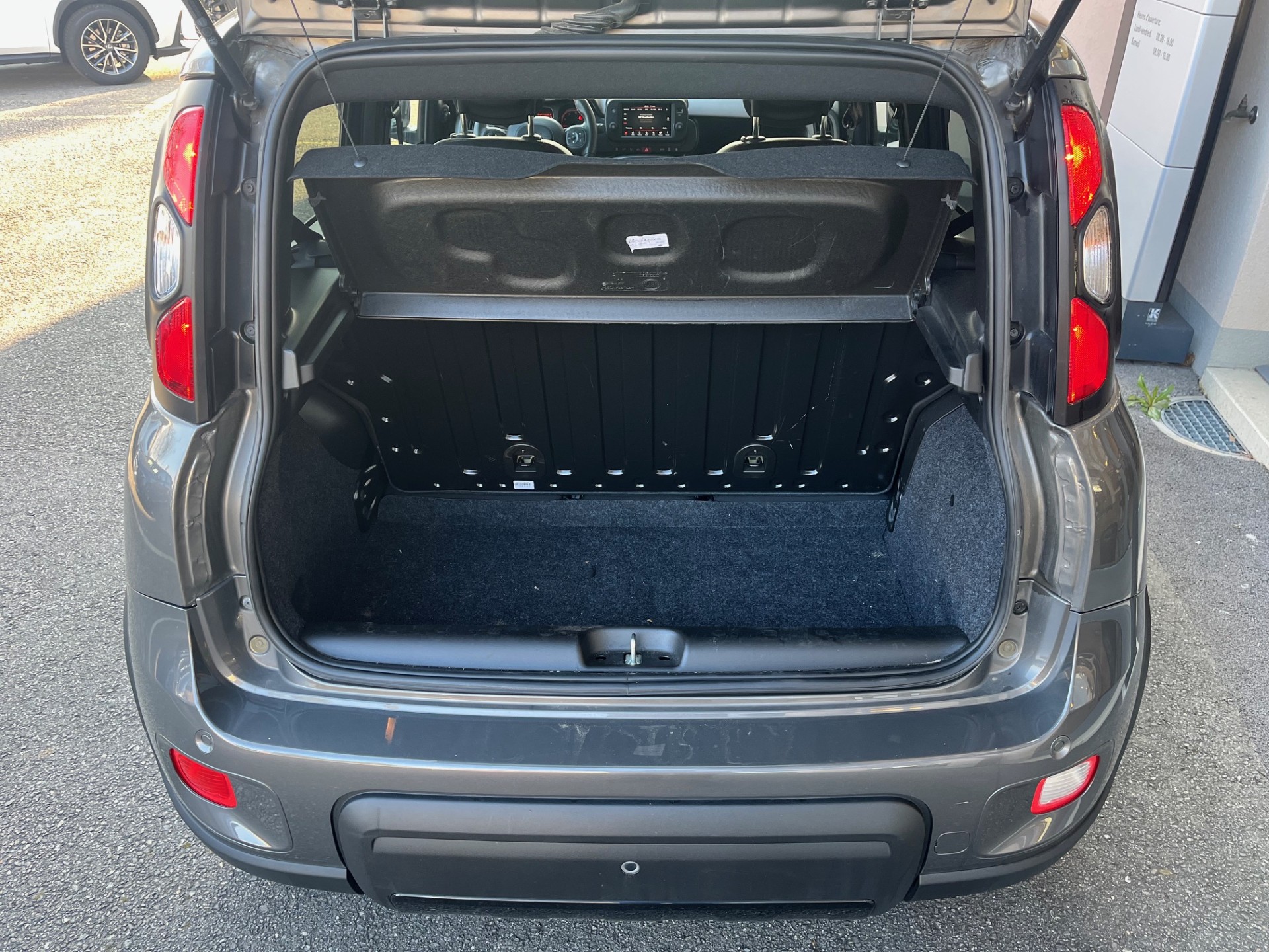 FIAT Panda 1.0 HY 70 Sport - 8