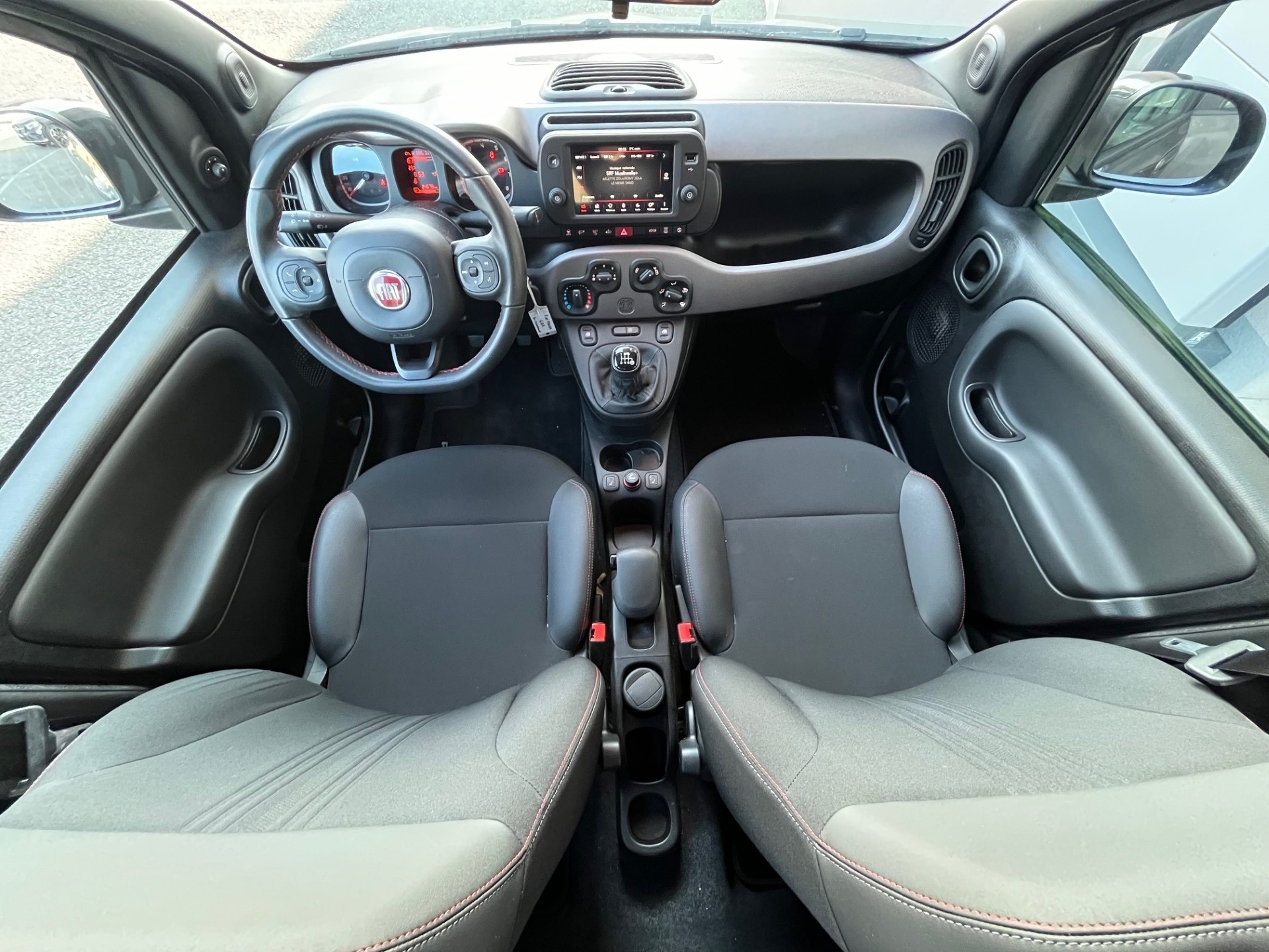 FIAT Panda 1.0 HY 70 Sport - 11